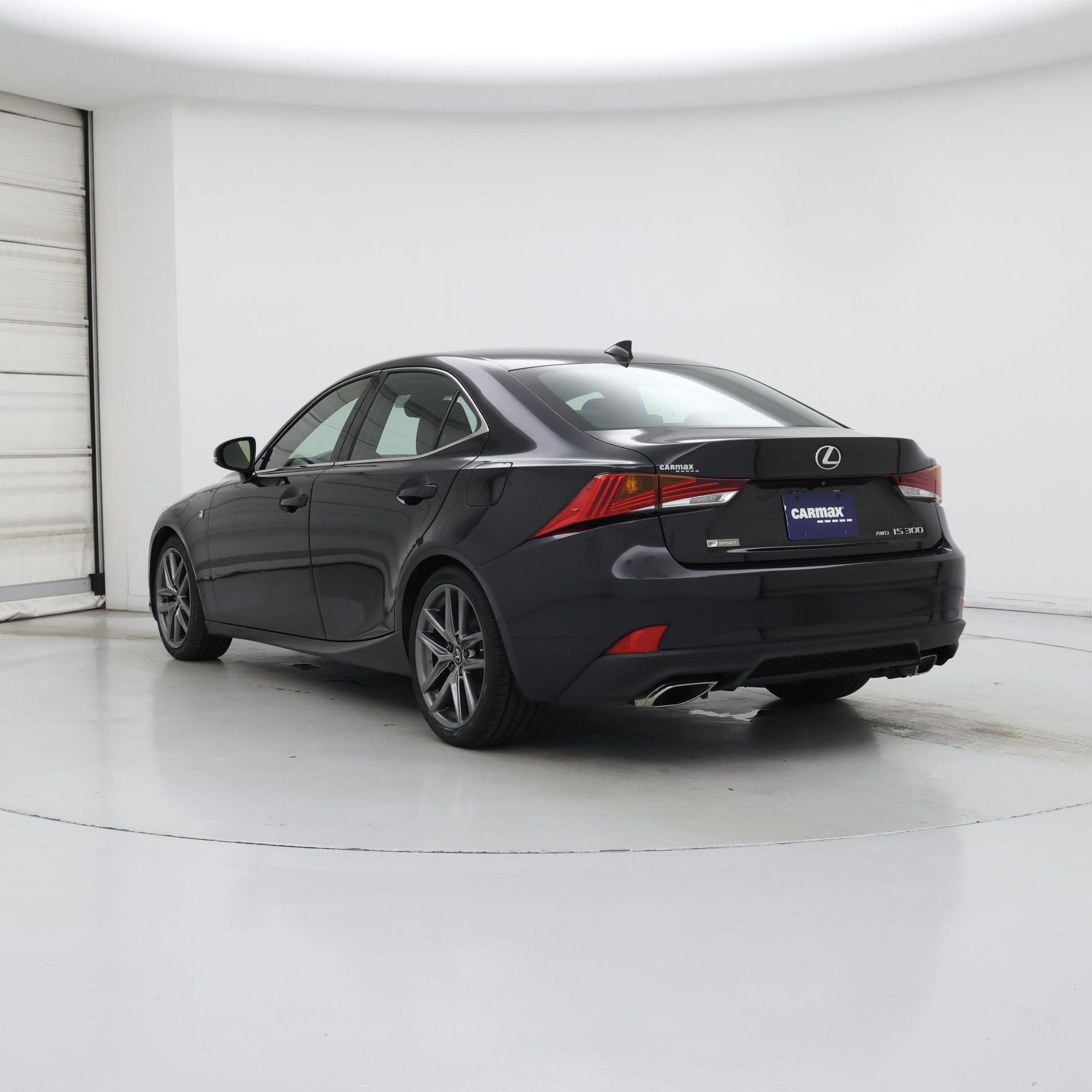 Thumbnail: 2019 Lexus IS - 2
