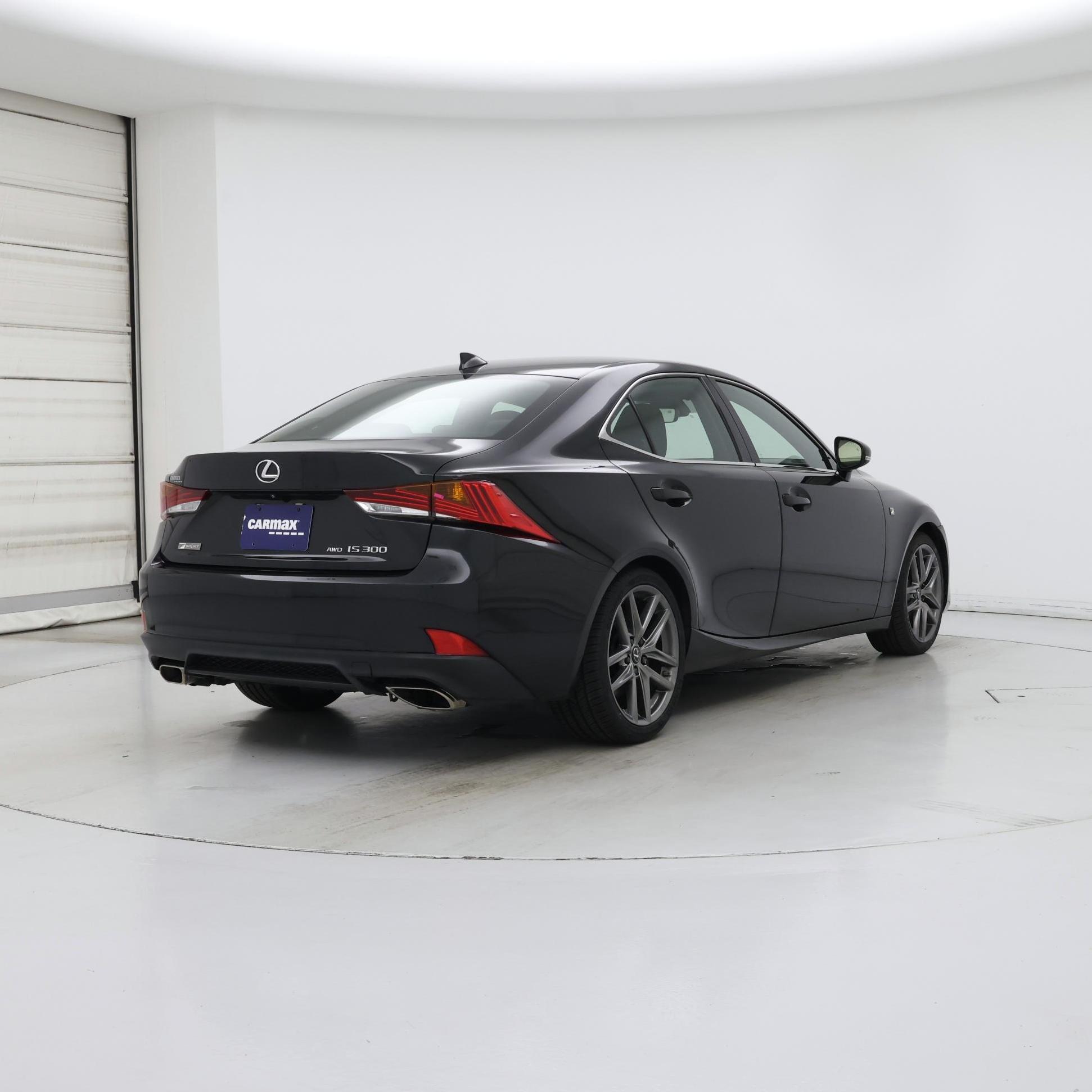 Thumbnail: 2019 Lexus IS - 8