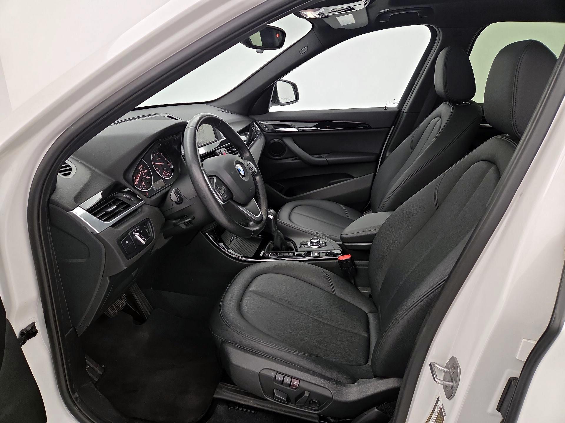 Thumbnail: 2016 BMW X1 - 11