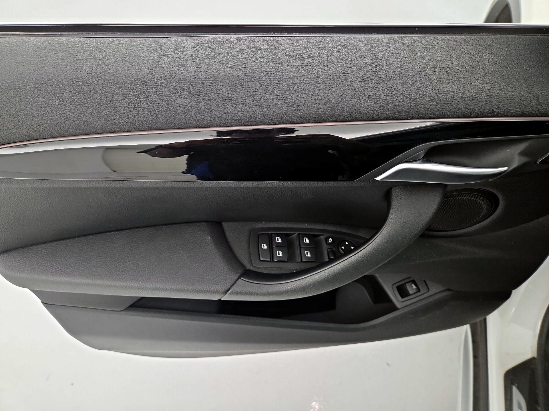 Thumbnail: 2016 BMW X1 - 12