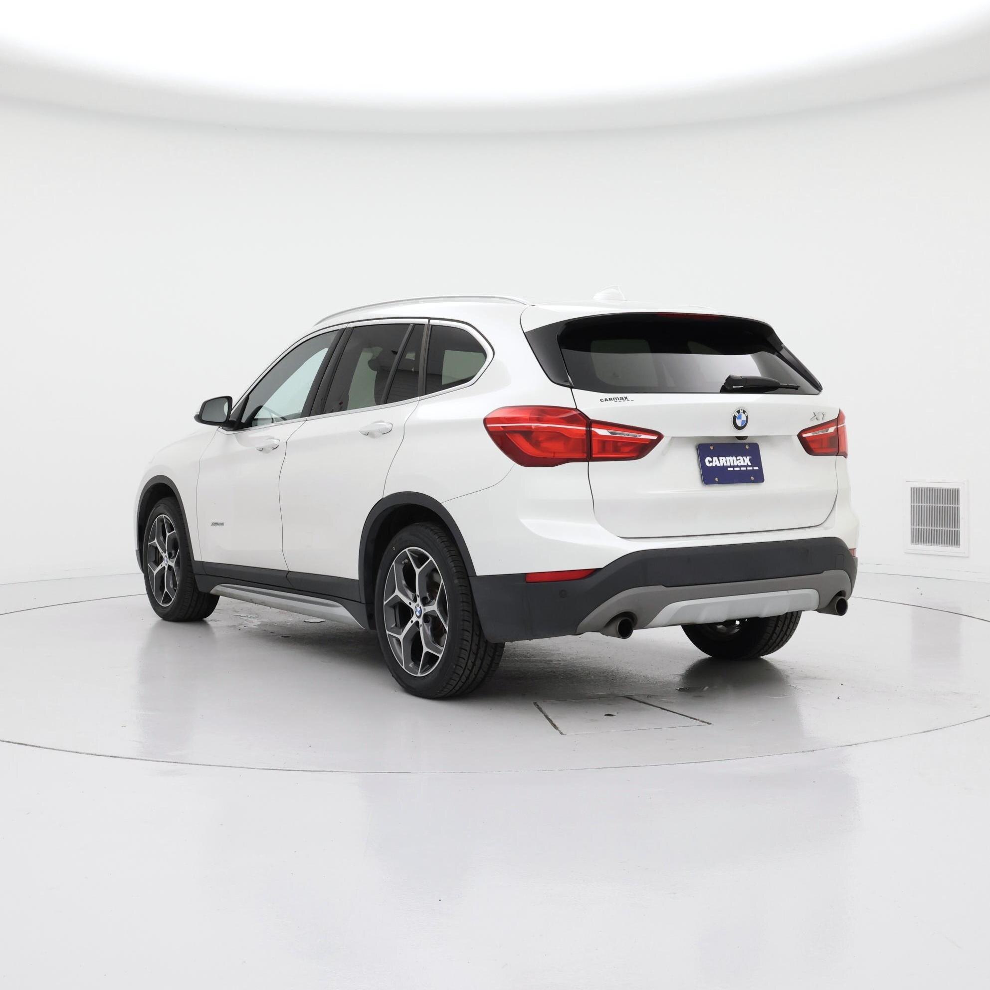 Thumbnail: 2016 BMW X1 - 2