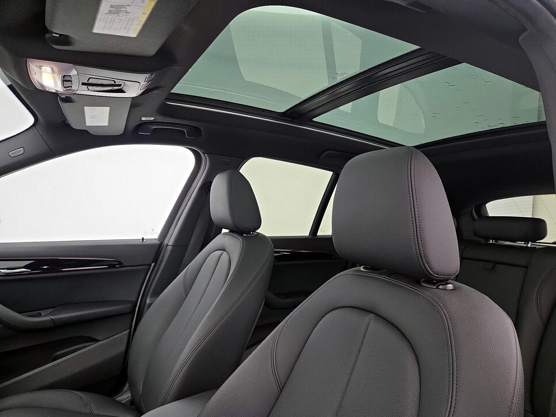 Thumbnail: 2016 BMW X1 - 20