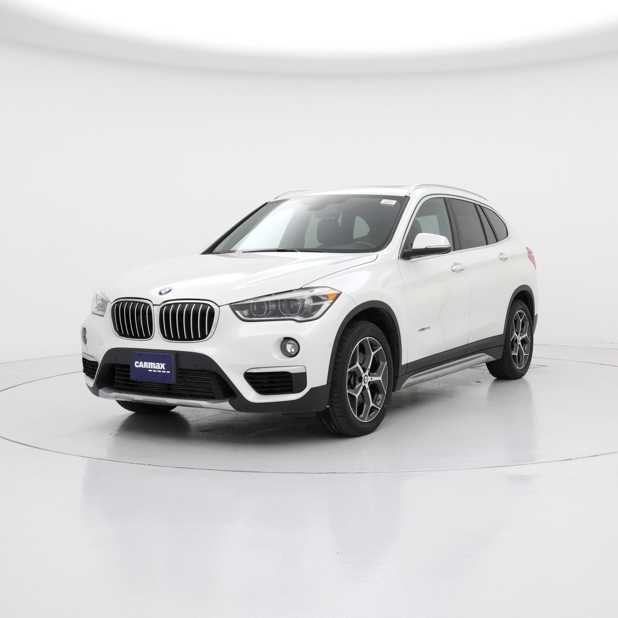Thumbnail: 2016 BMW X1 - 4