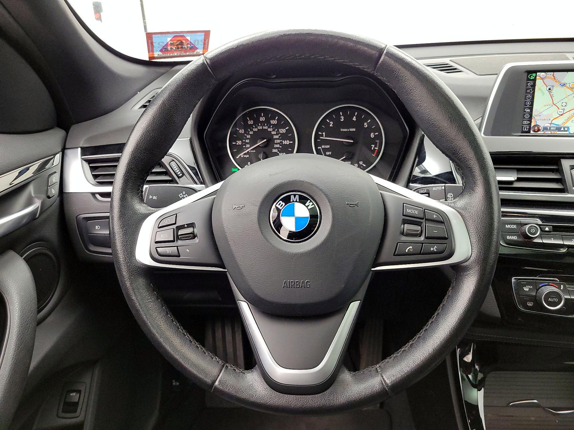 Thumbnail: 2016 BMW X1 - 10