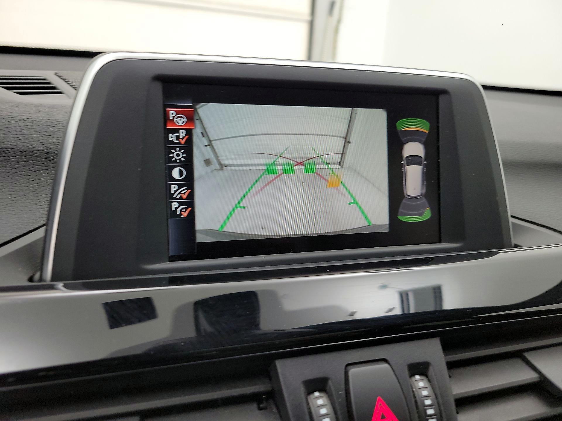 Thumbnail: 2016 BMW X1 - 15