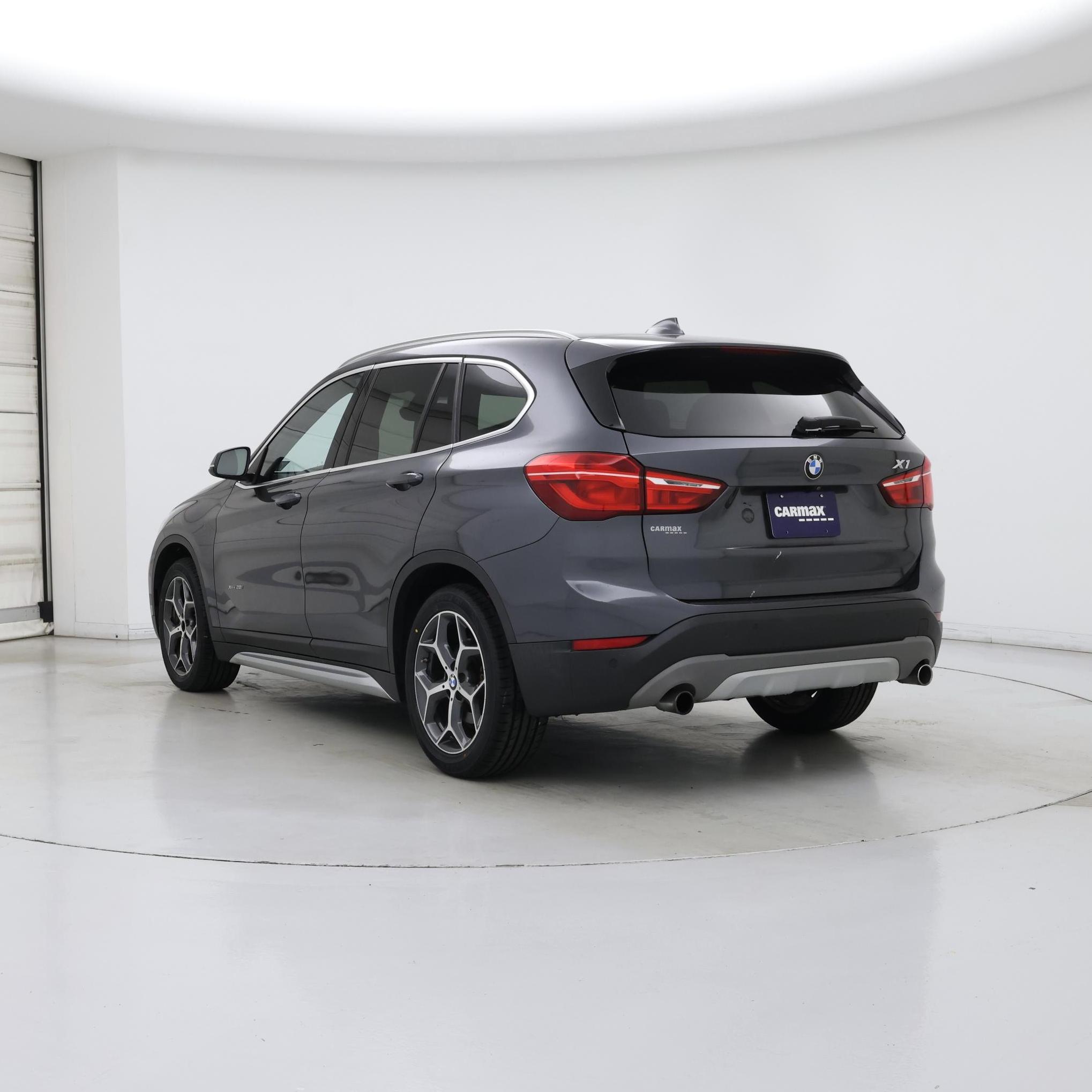 Thumbnail: 2016 BMW X1 - 2
