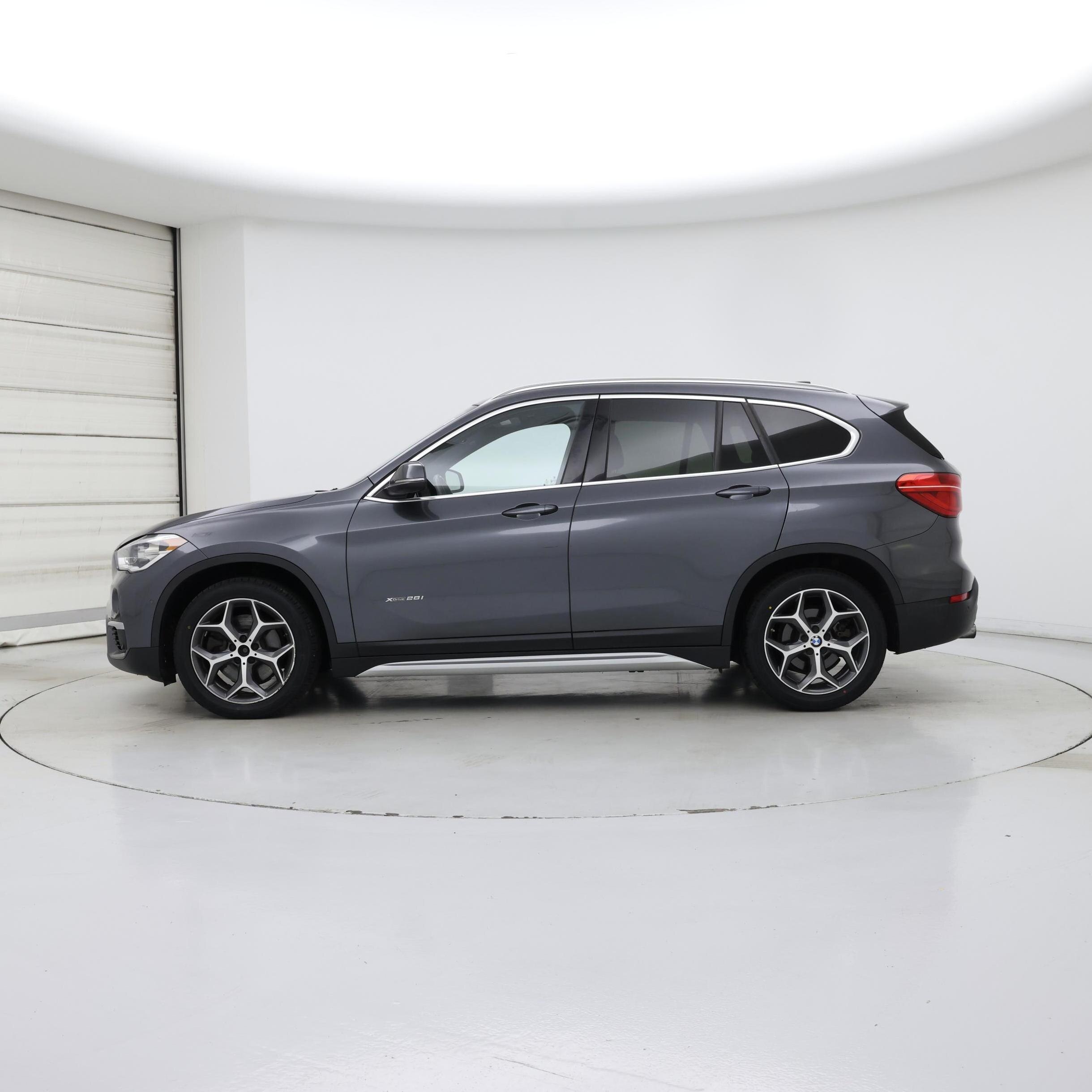Thumbnail: 2016 BMW X1 - 3