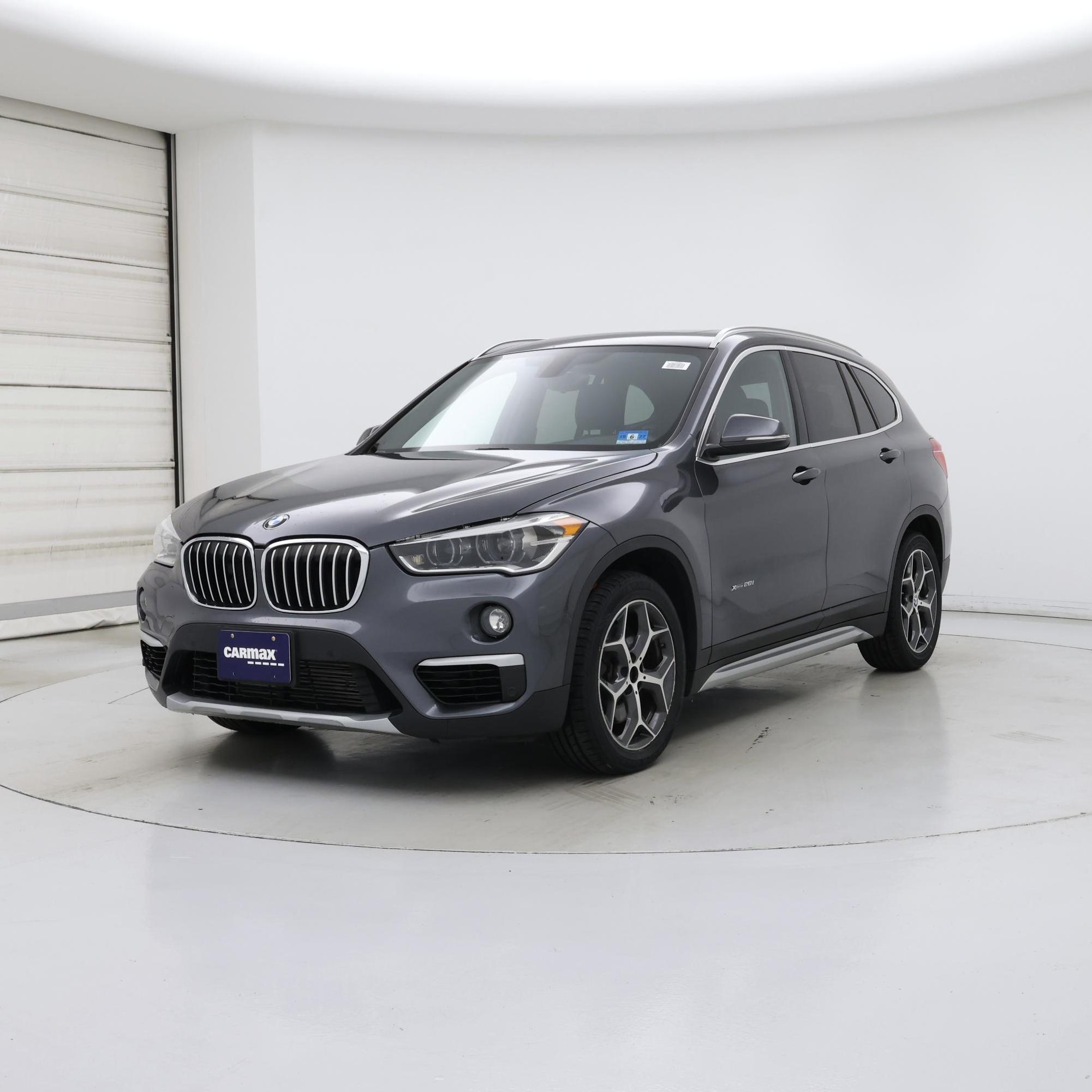 Thumbnail: 2016 BMW X1 - 4