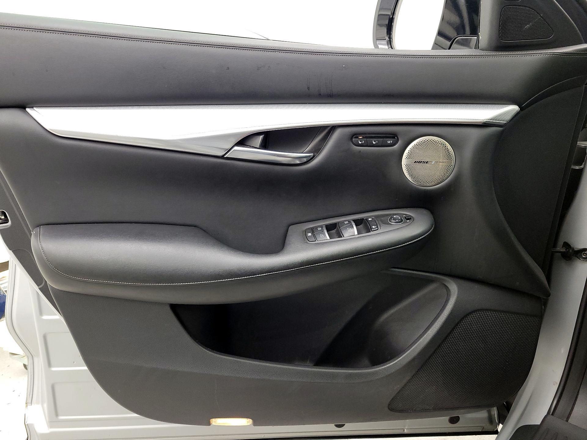 Thumbnail: 2019 INFINITI QX50 - 12