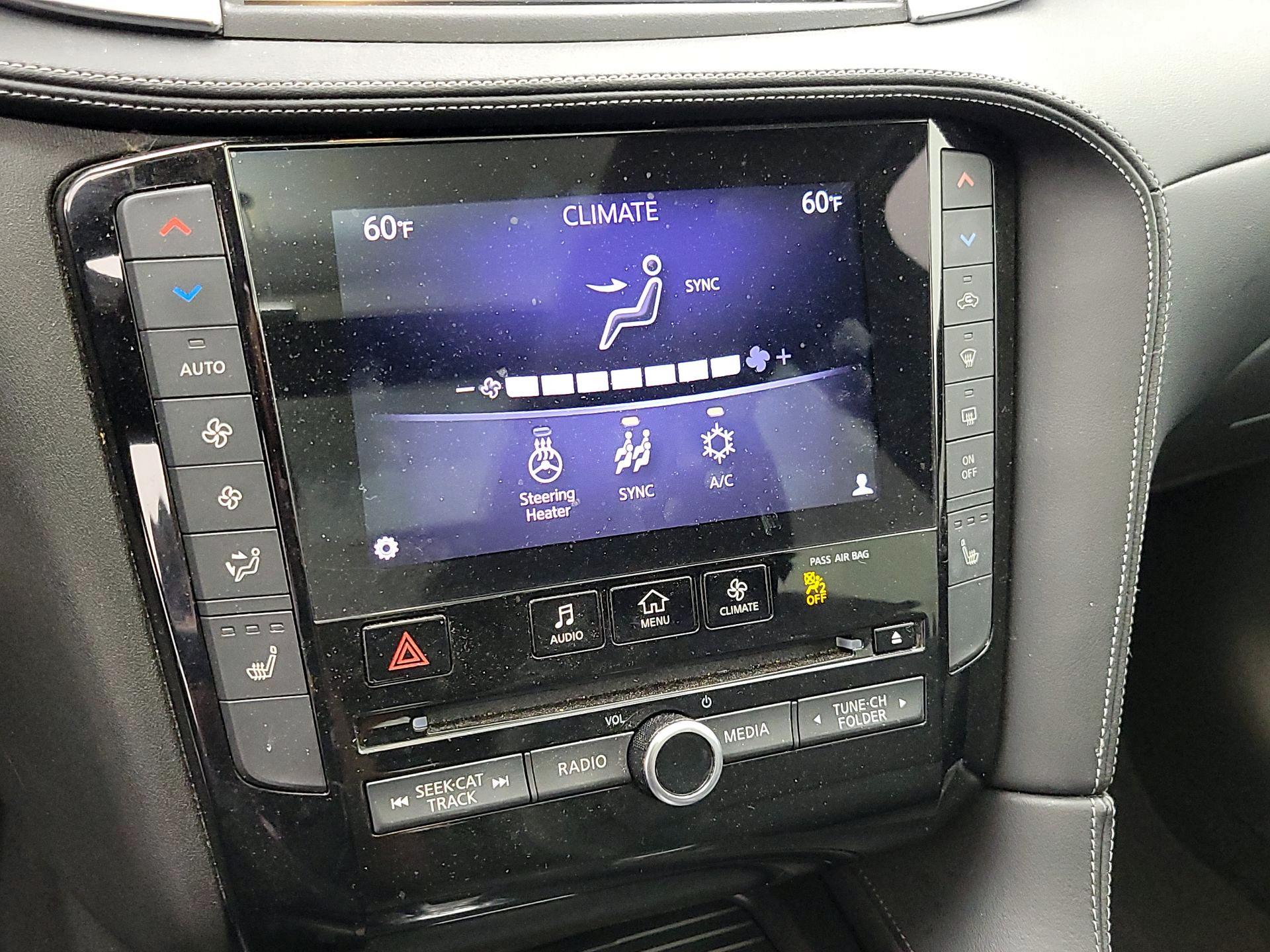 Thumbnail: 2019 INFINITI QX50 - 17