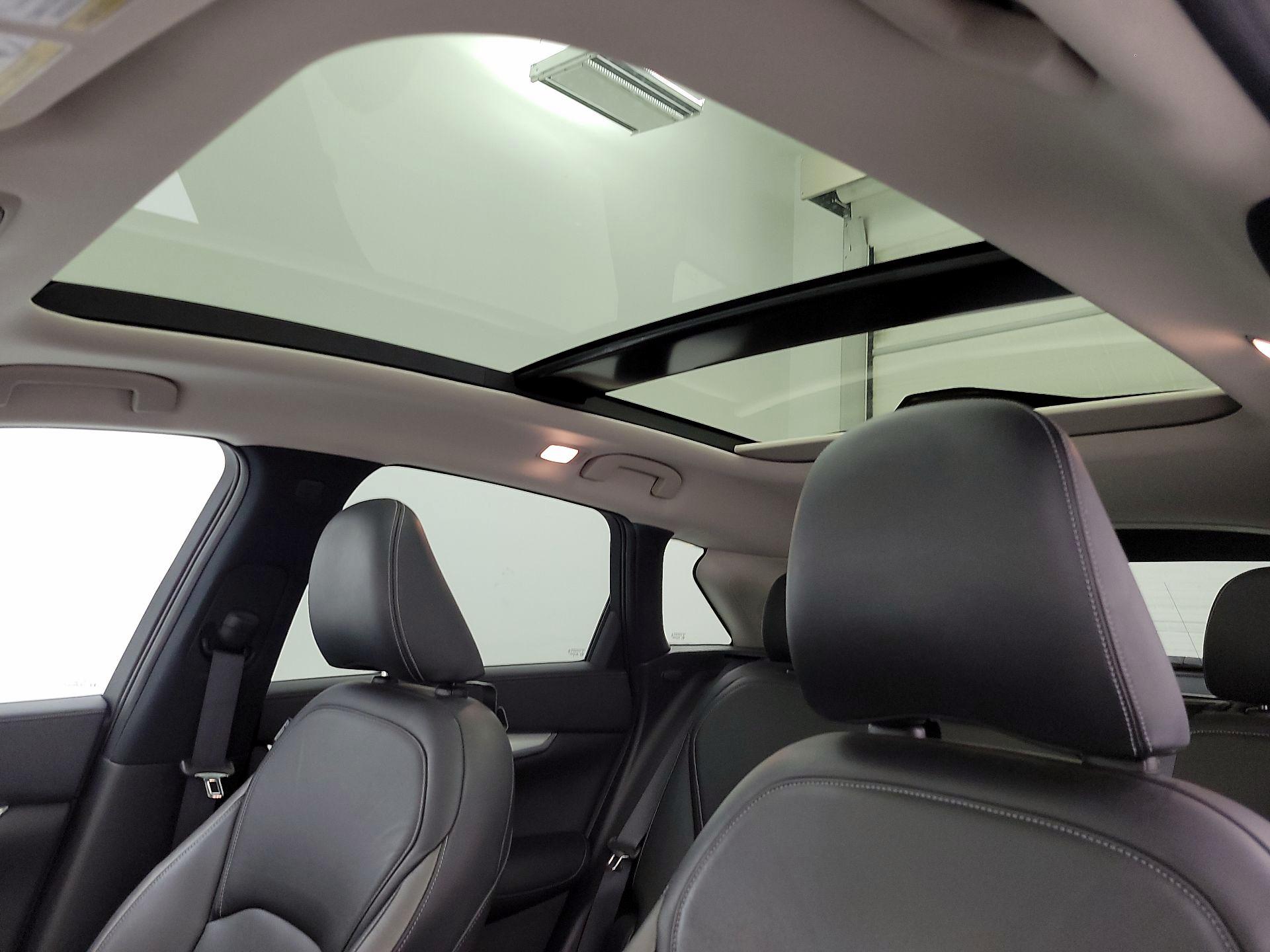 Thumbnail: 2019 INFINITI QX50 - 20