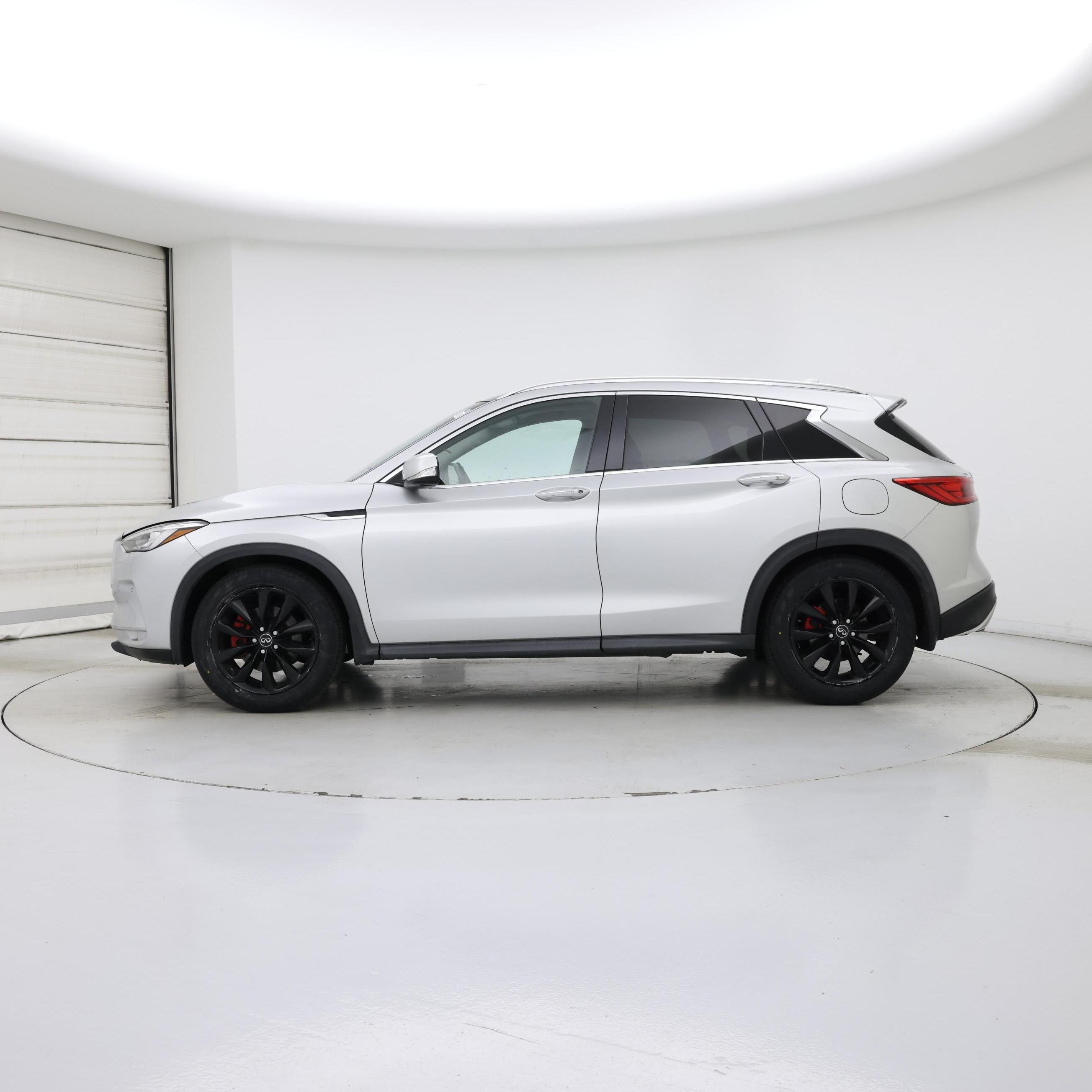 Thumbnail: 2019 INFINITI QX50 - 3