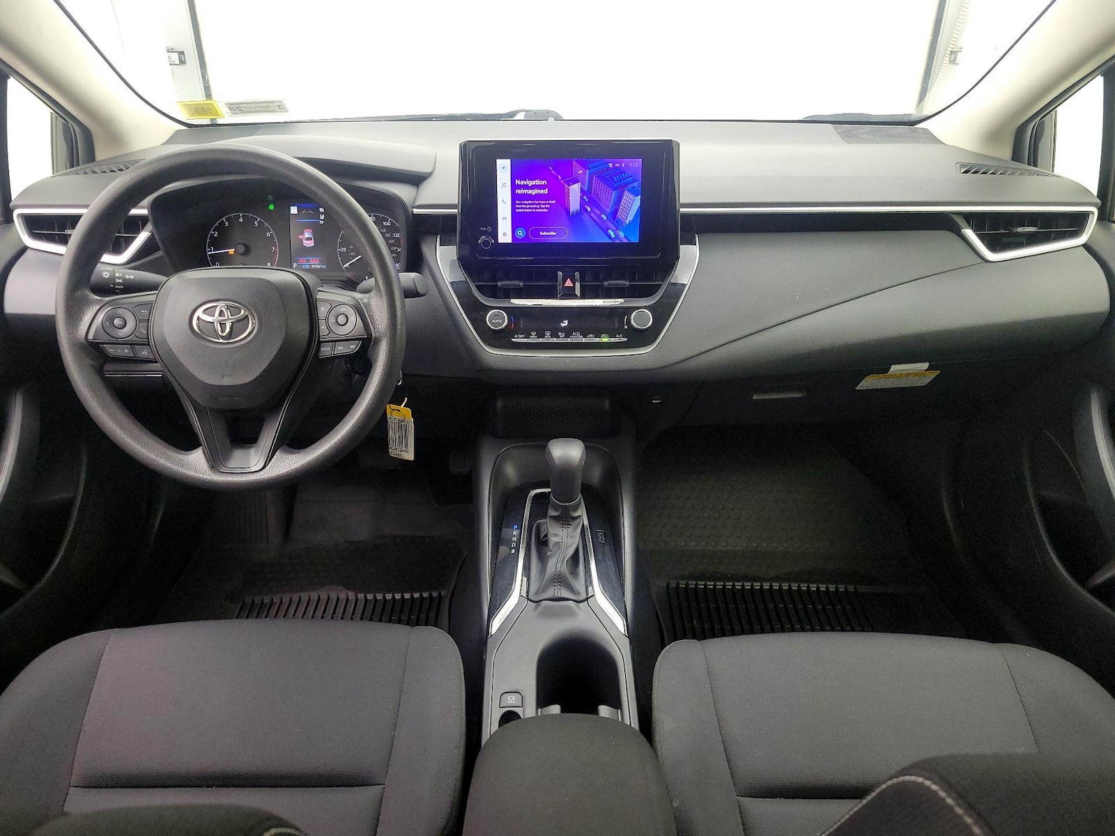 2023 Toyota Corolla LE - Photo 10