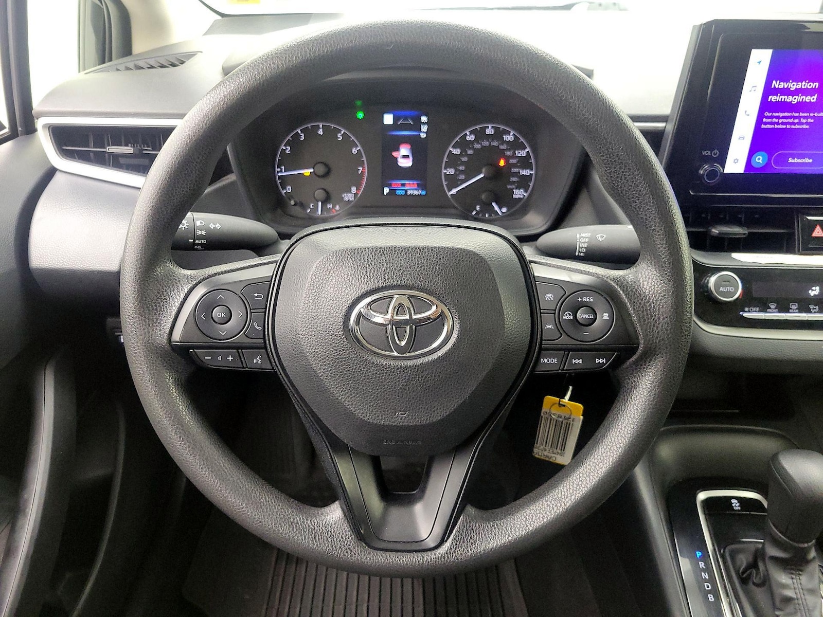 2023 Toyota Corolla LE - Photo 11