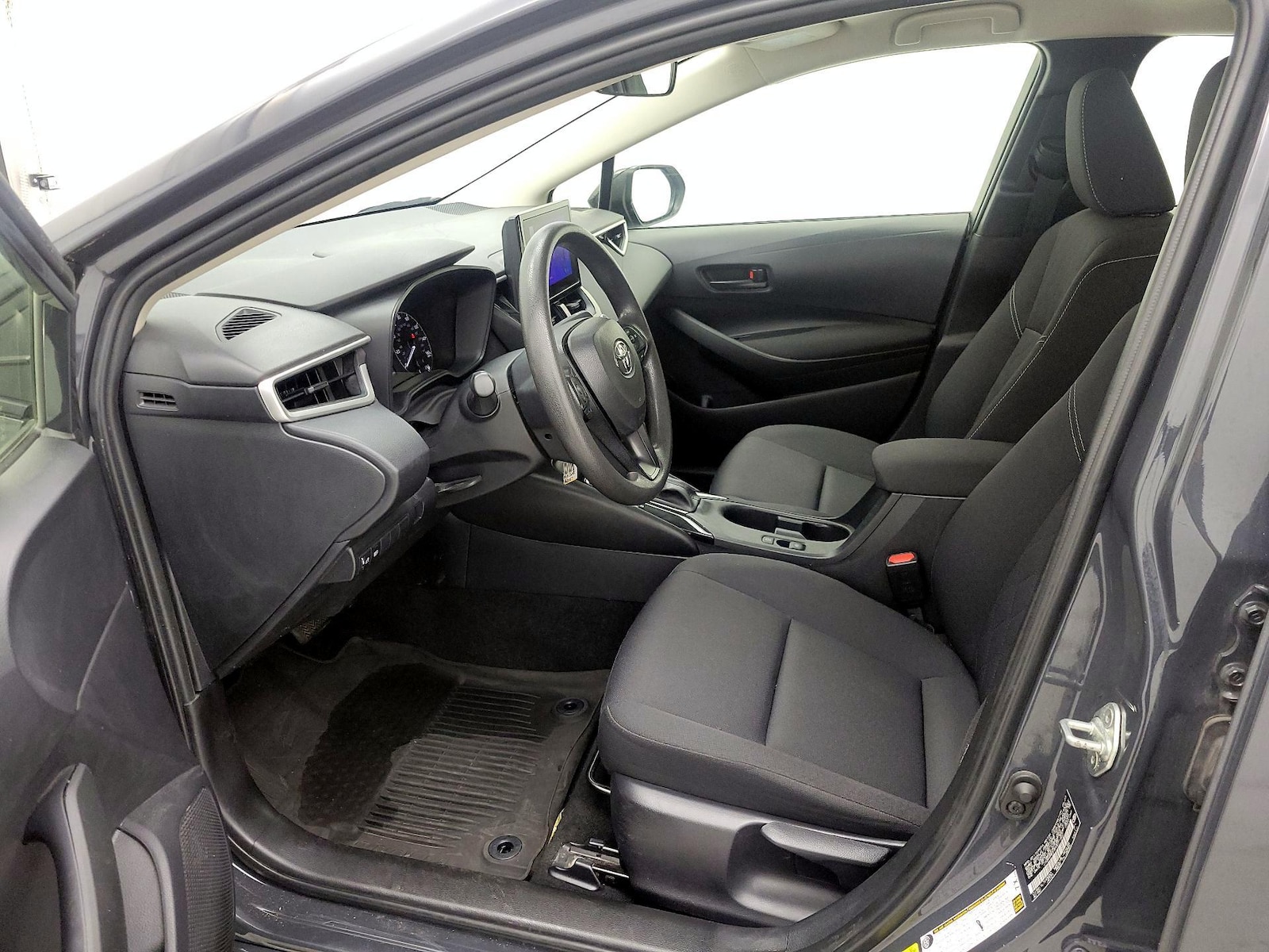 2023 Toyota Corolla LE - Photo 12