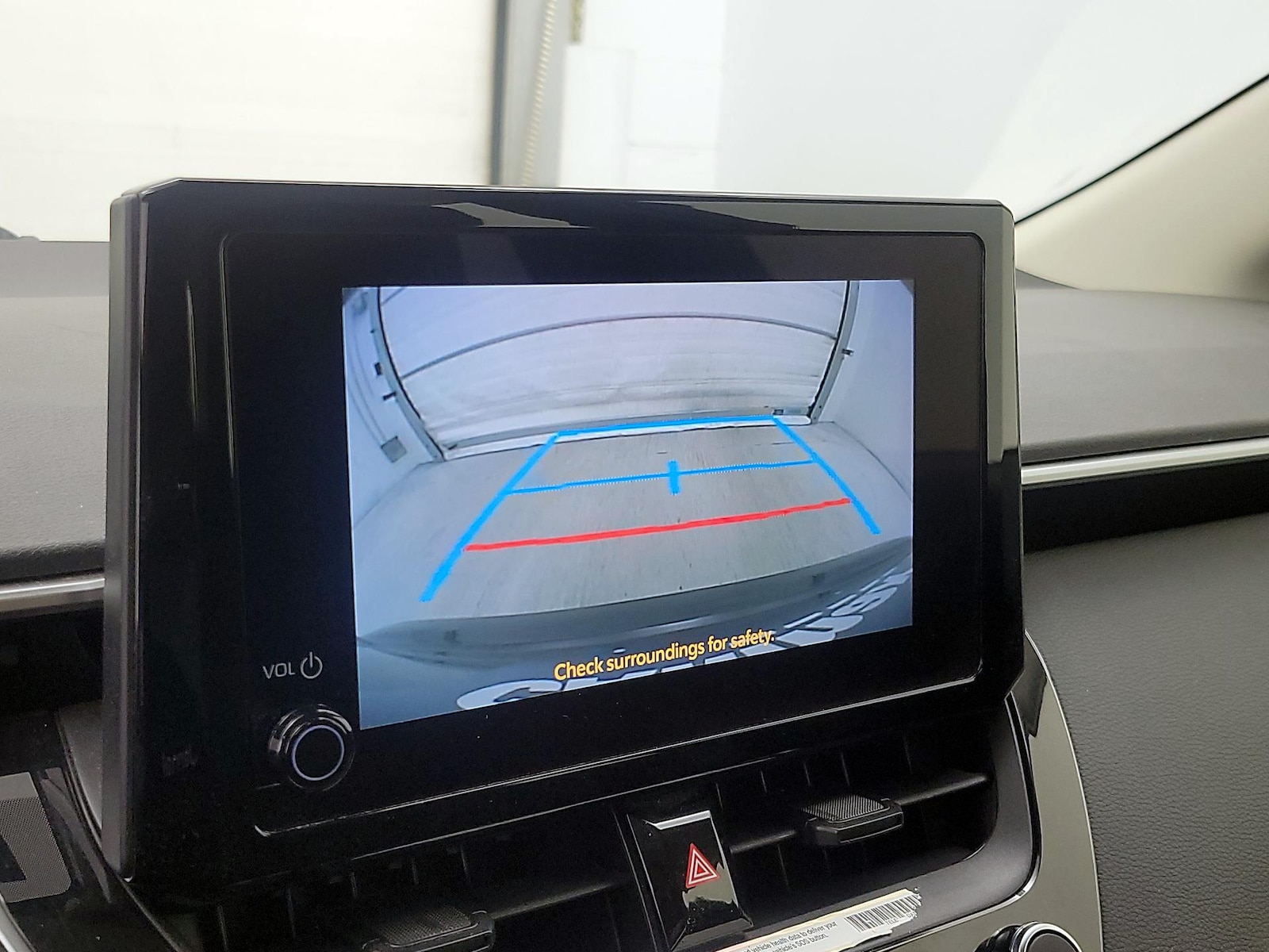 2023 Toyota Corolla LE - Photo 15
