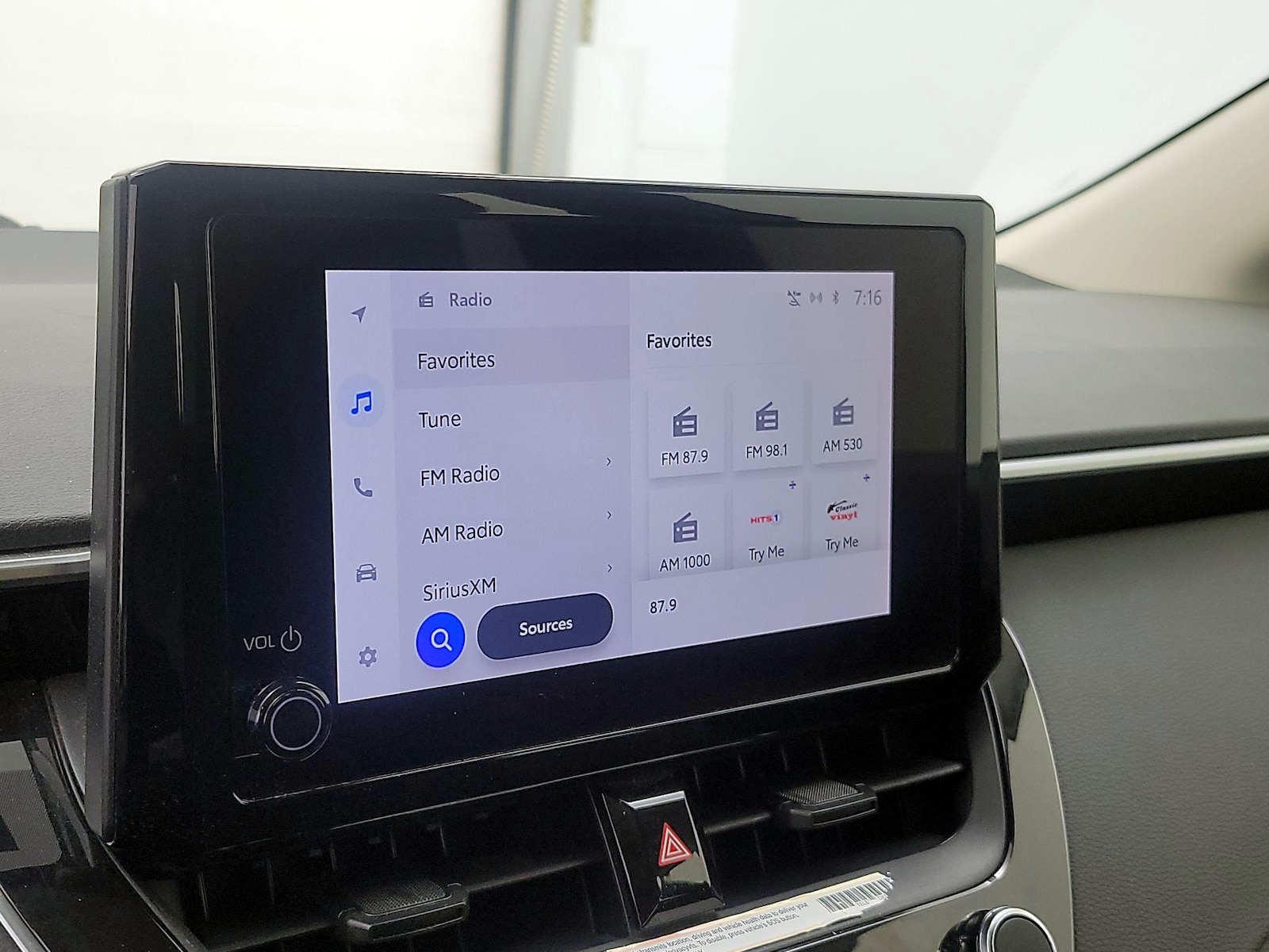2023 Toyota Corolla LE - Photo 16
