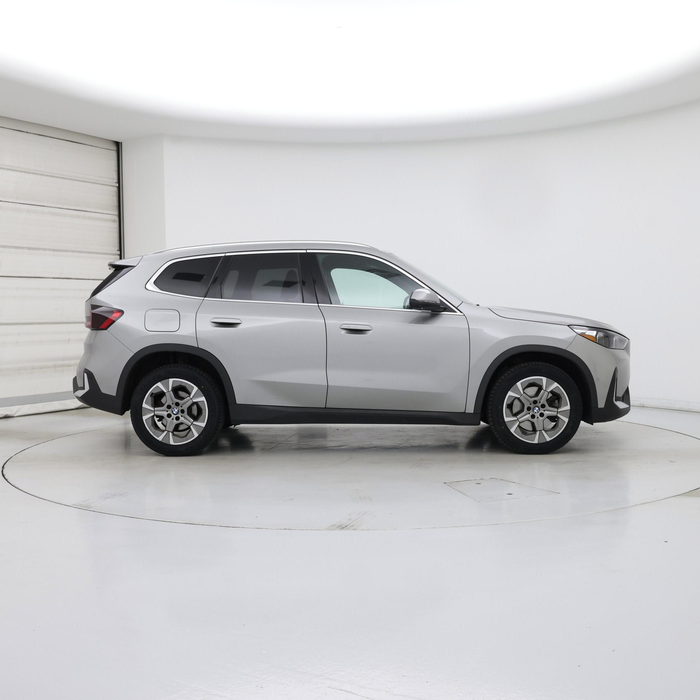 Thumbnail: 2023 BMW X1 - 7