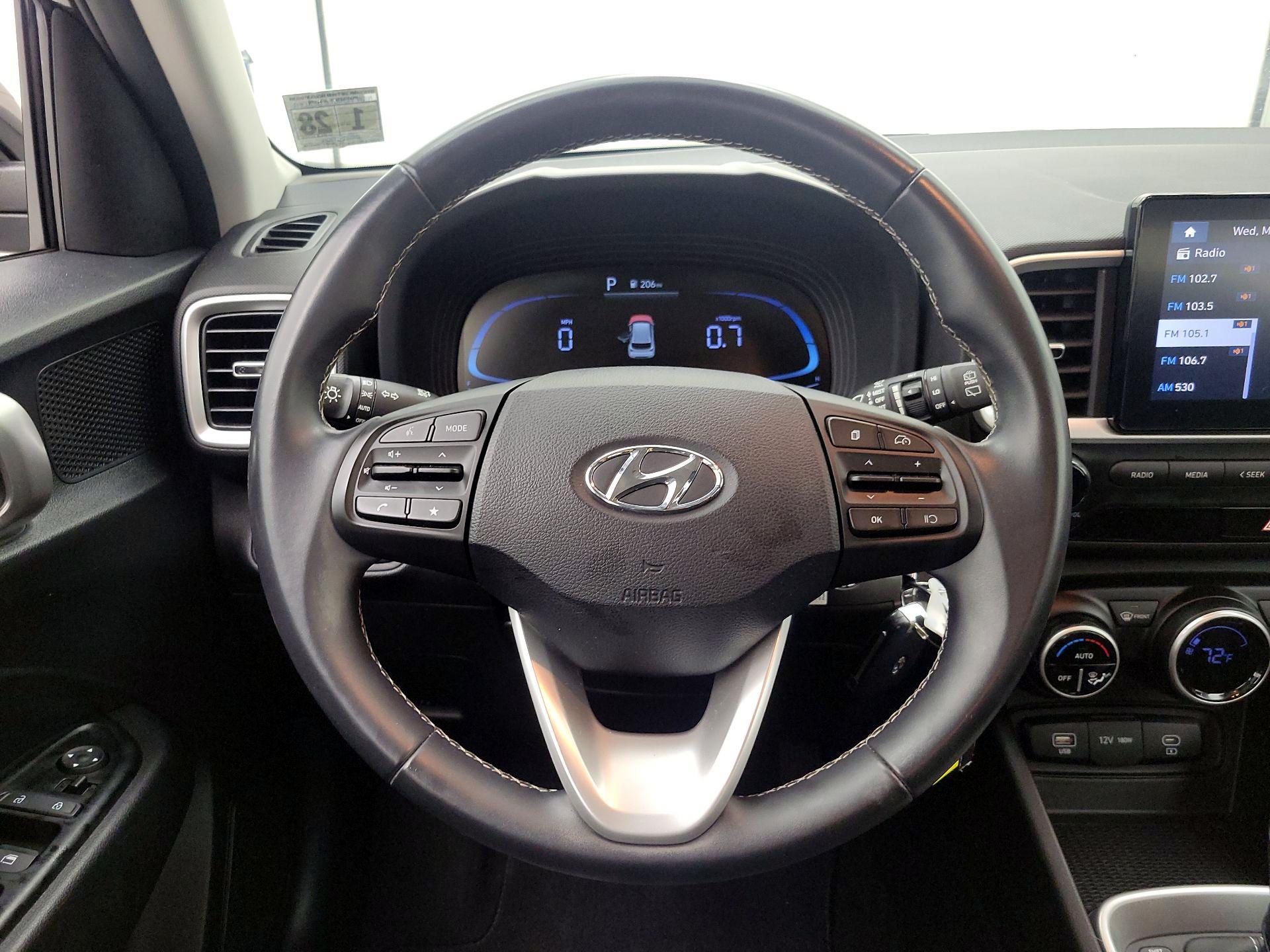 Thumbnail: 2023 Hyundai Venue - 10