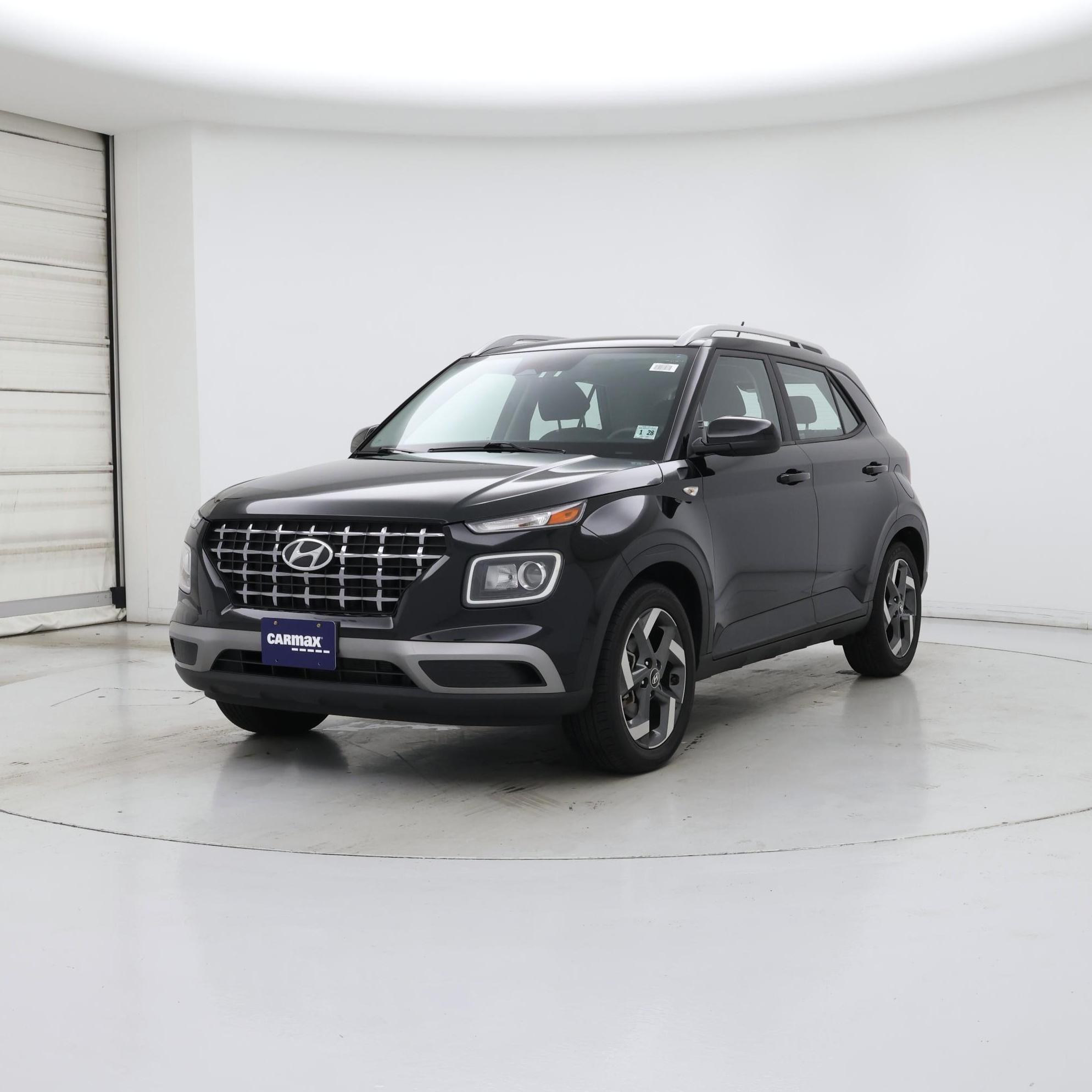 Thumbnail: 2023 Hyundai Venue - 4