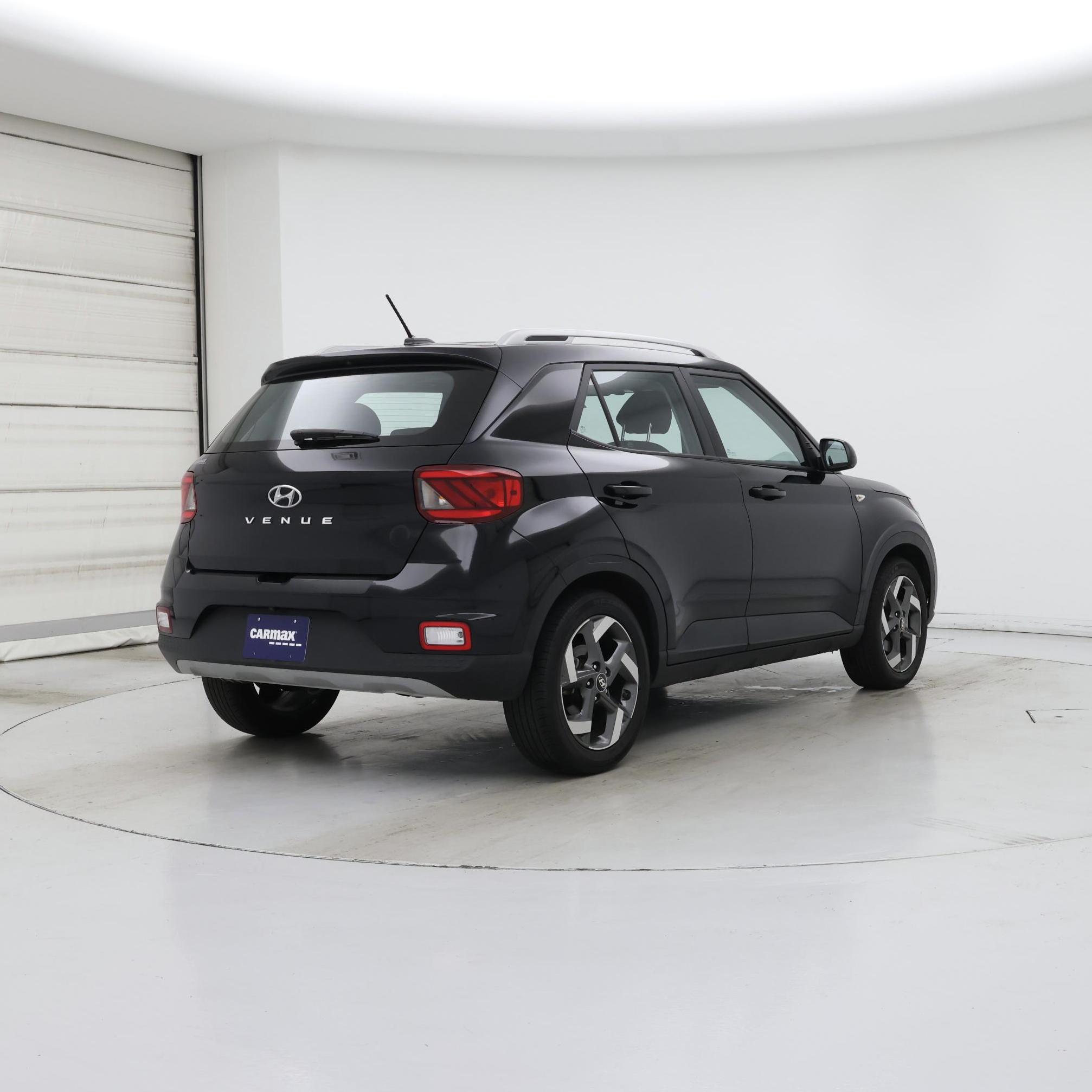 Thumbnail: 2023 Hyundai Venue - 8