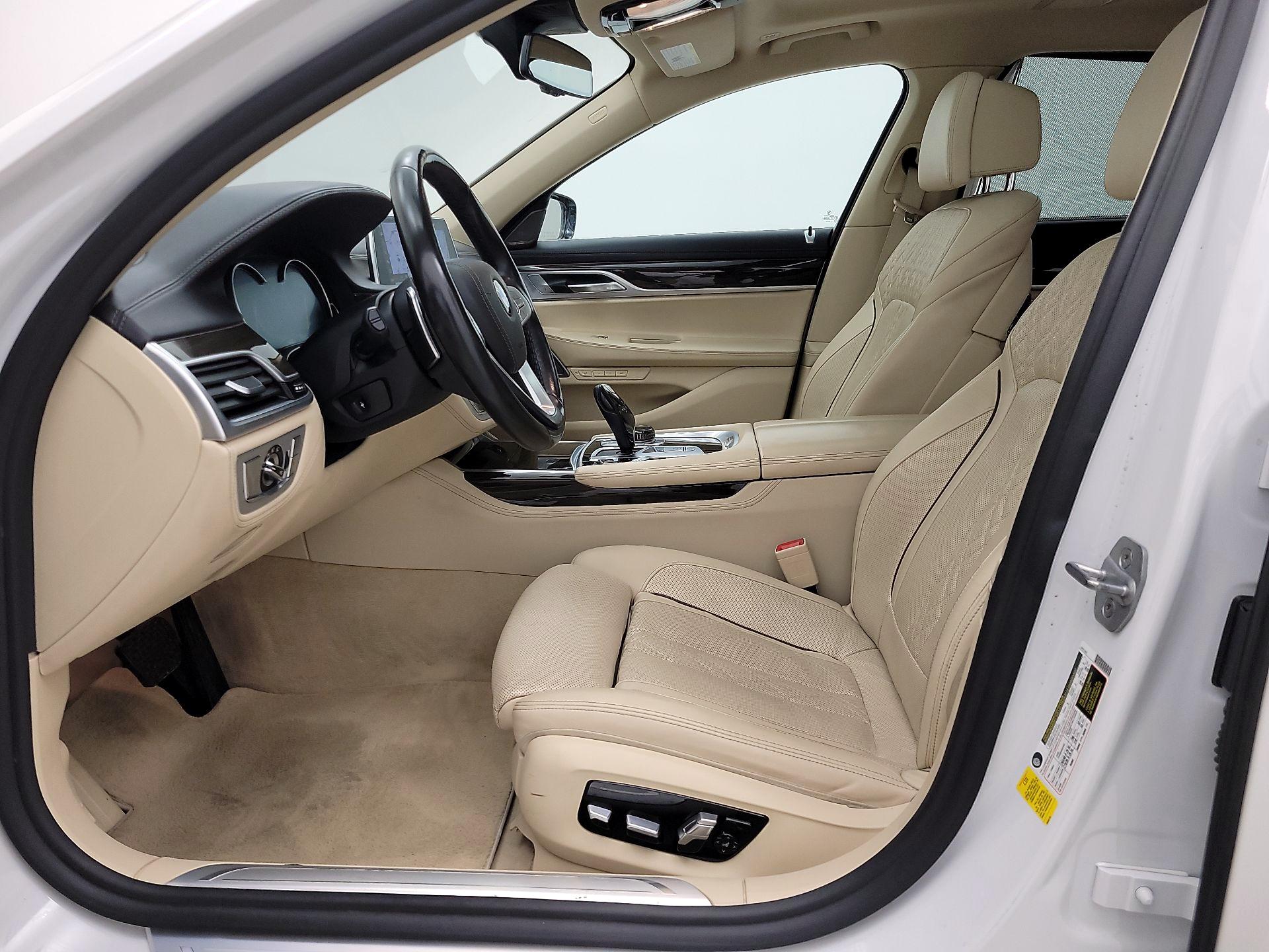 Thumbnail: 2019 BMW 7 Series - 11