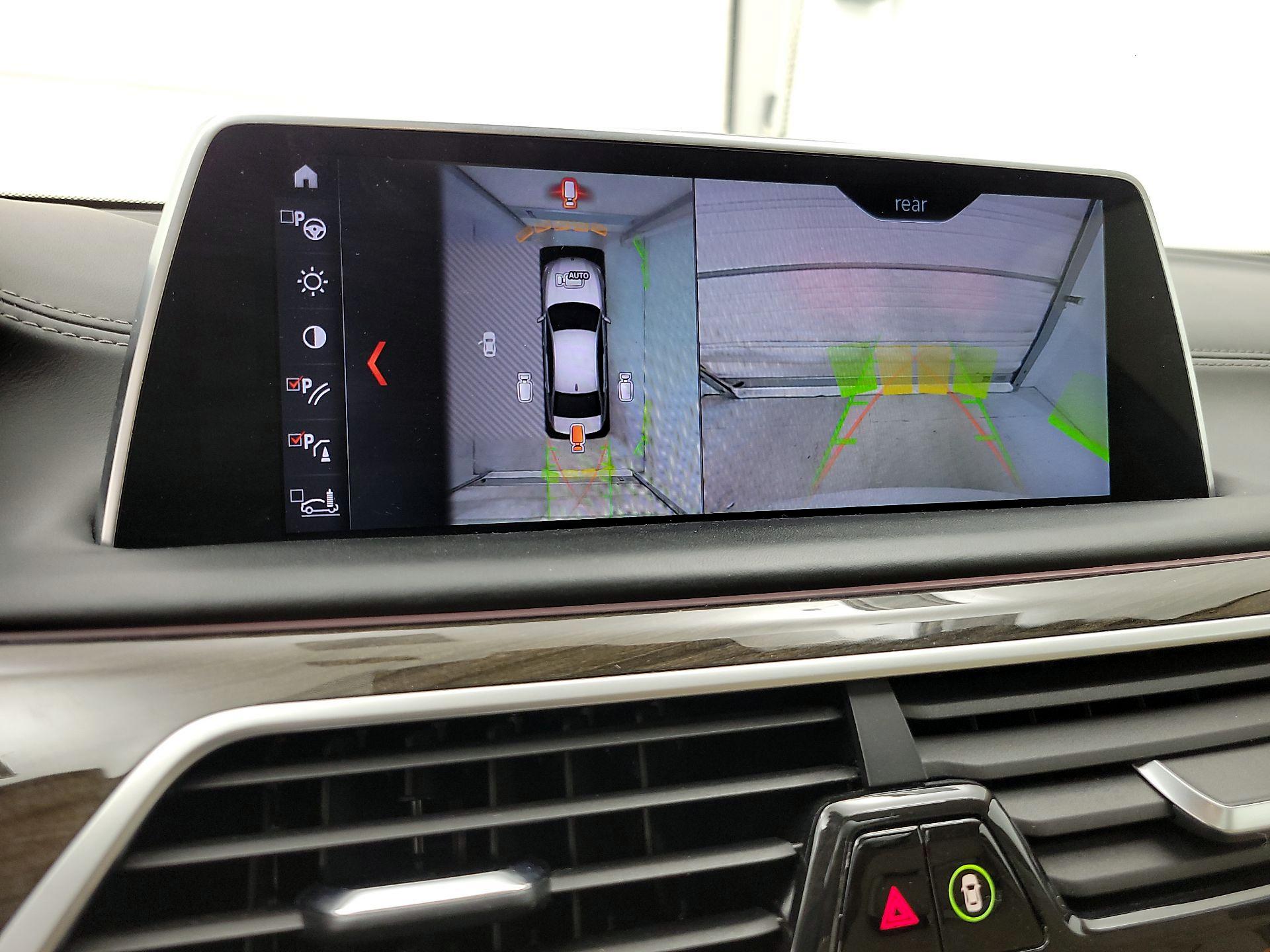 Thumbnail: 2019 BMW 7 Series - 15