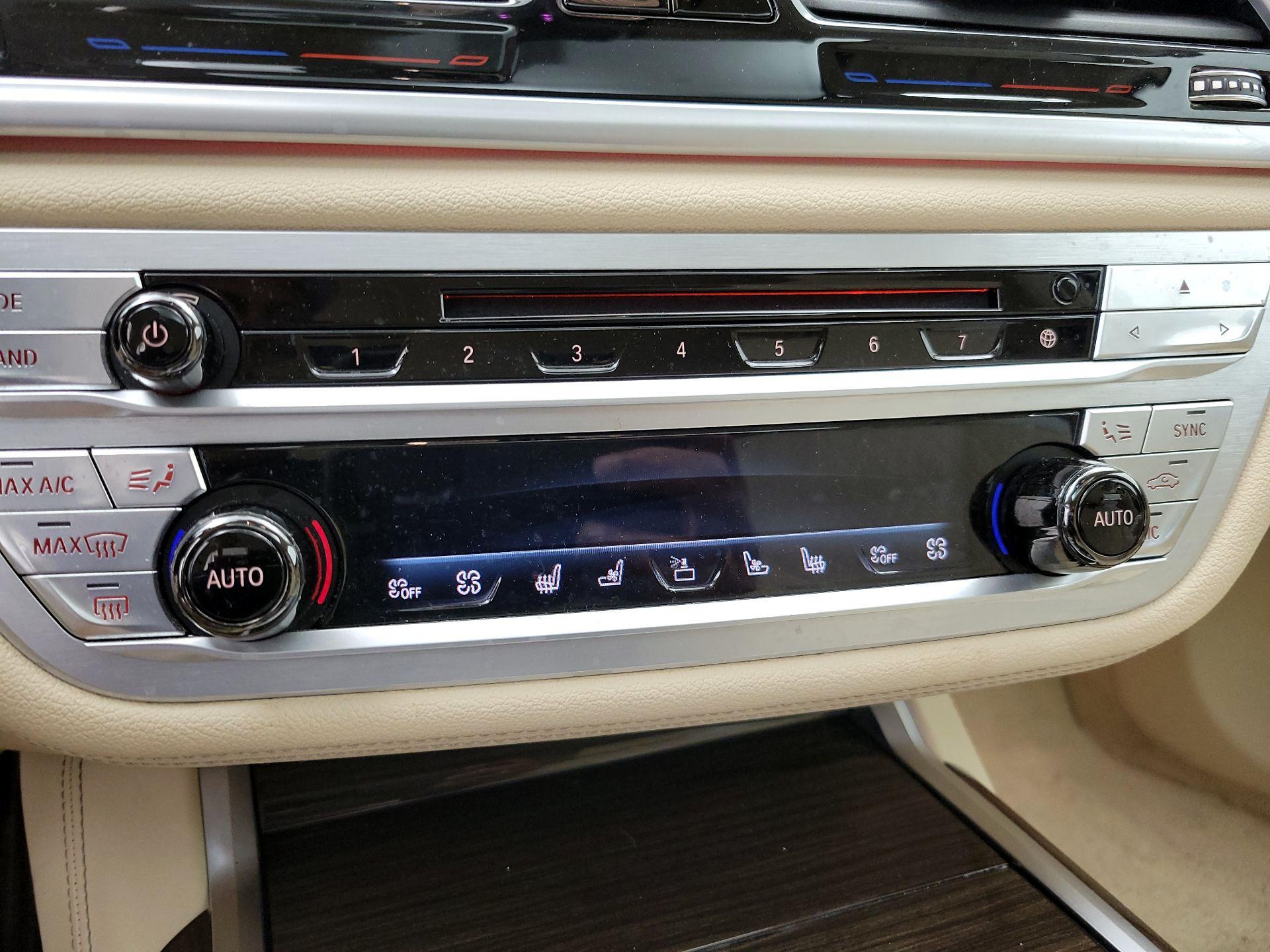 Thumbnail: 2019 BMW 7 Series - 17
