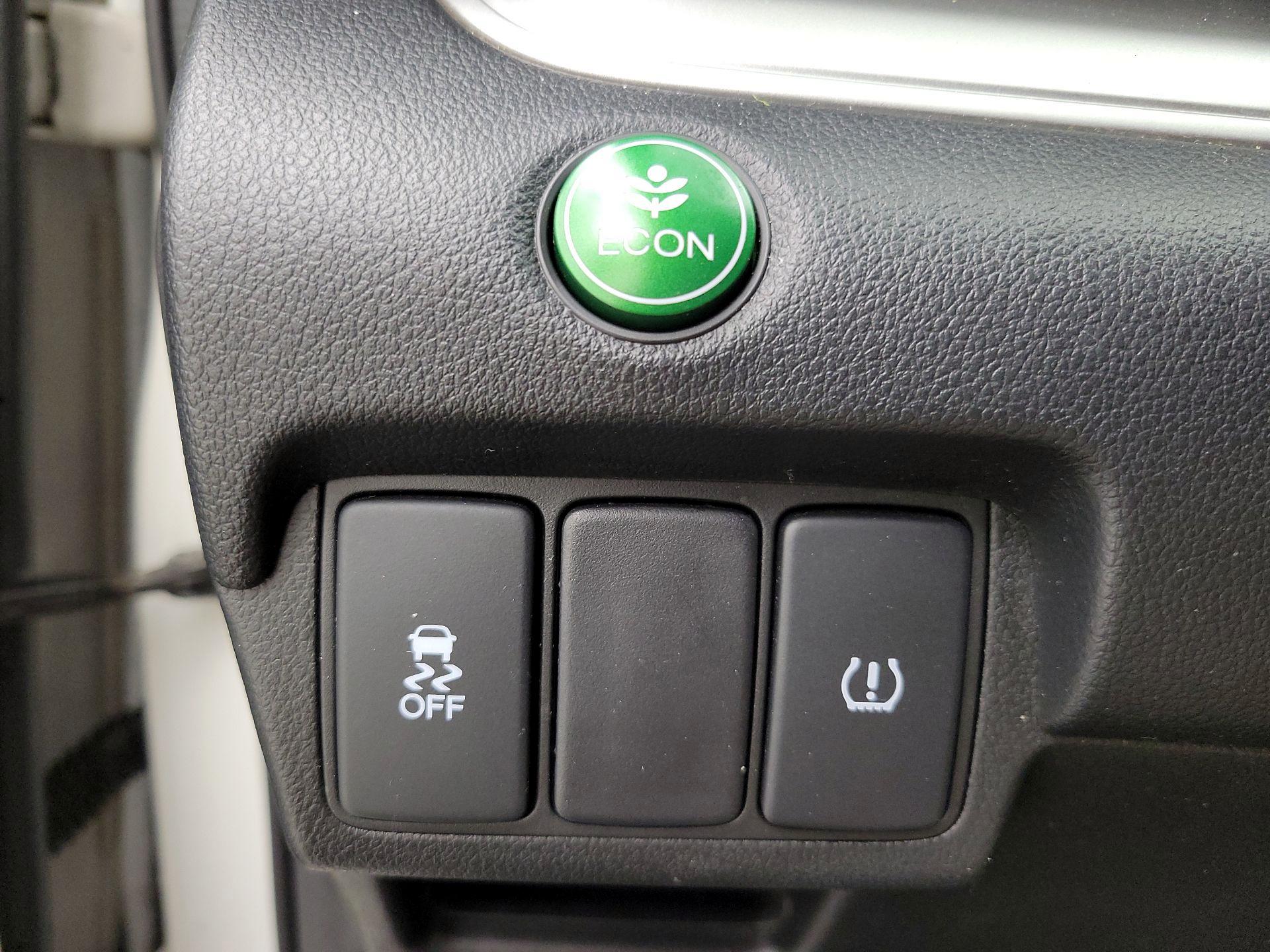 Thumbnail: 2016 Honda CR-V - 13