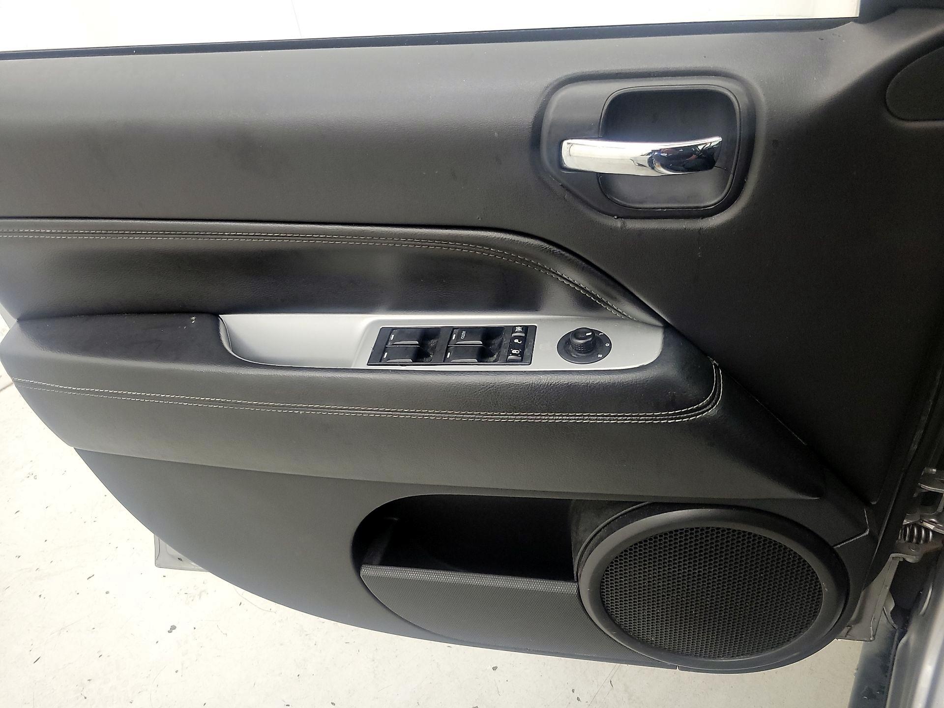 Thumbnail: 2016 Jeep Compass - 12