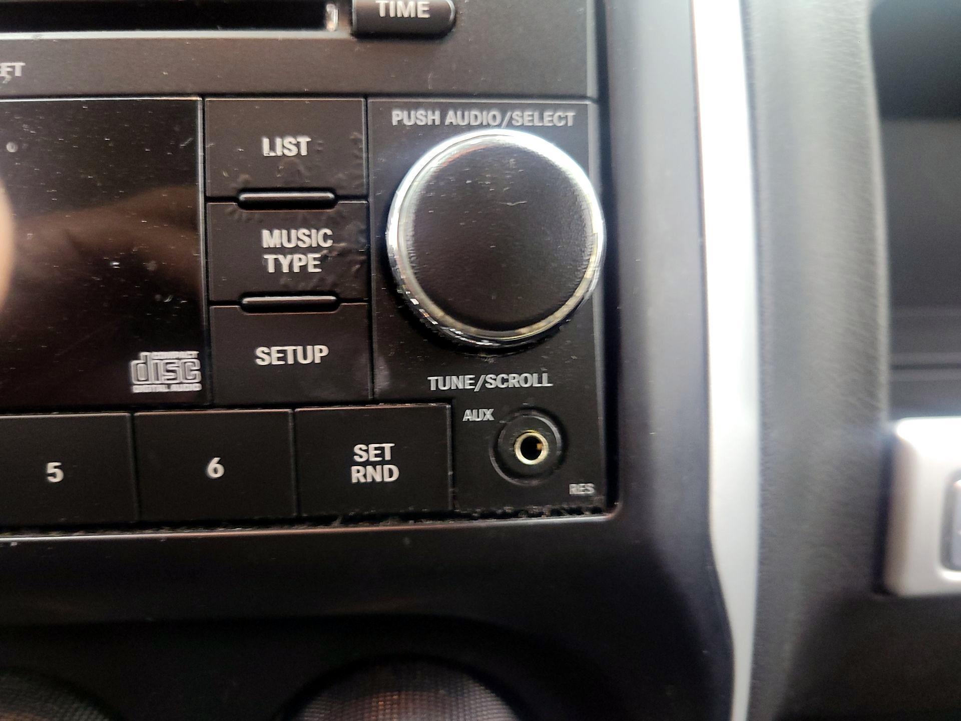 Thumbnail: 2016 Jeep Compass - 16