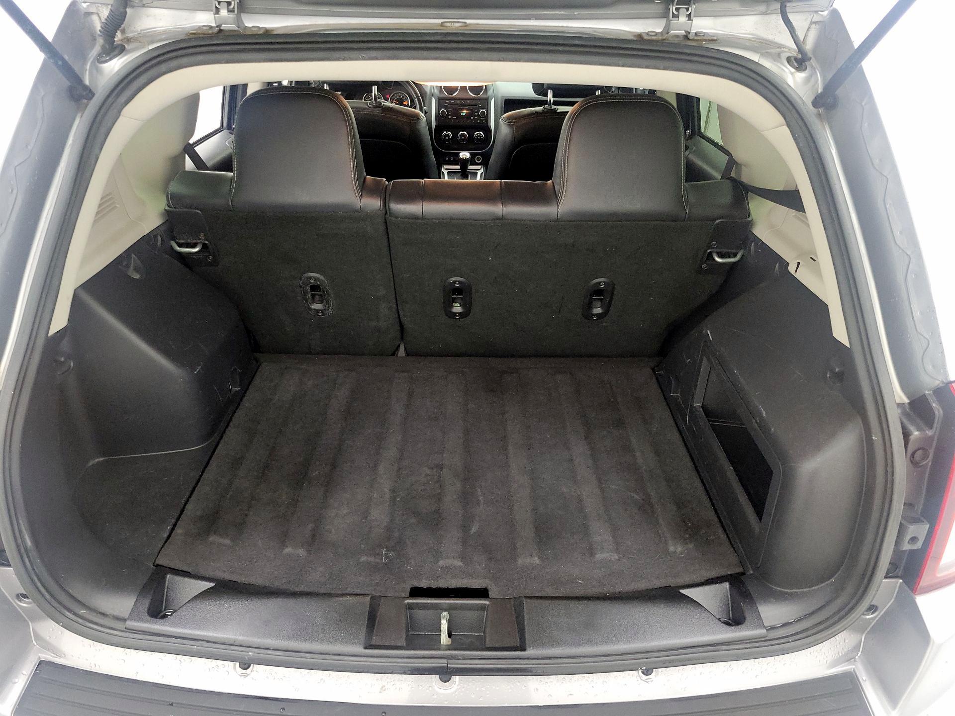 Thumbnail: 2016 Jeep Compass - 18