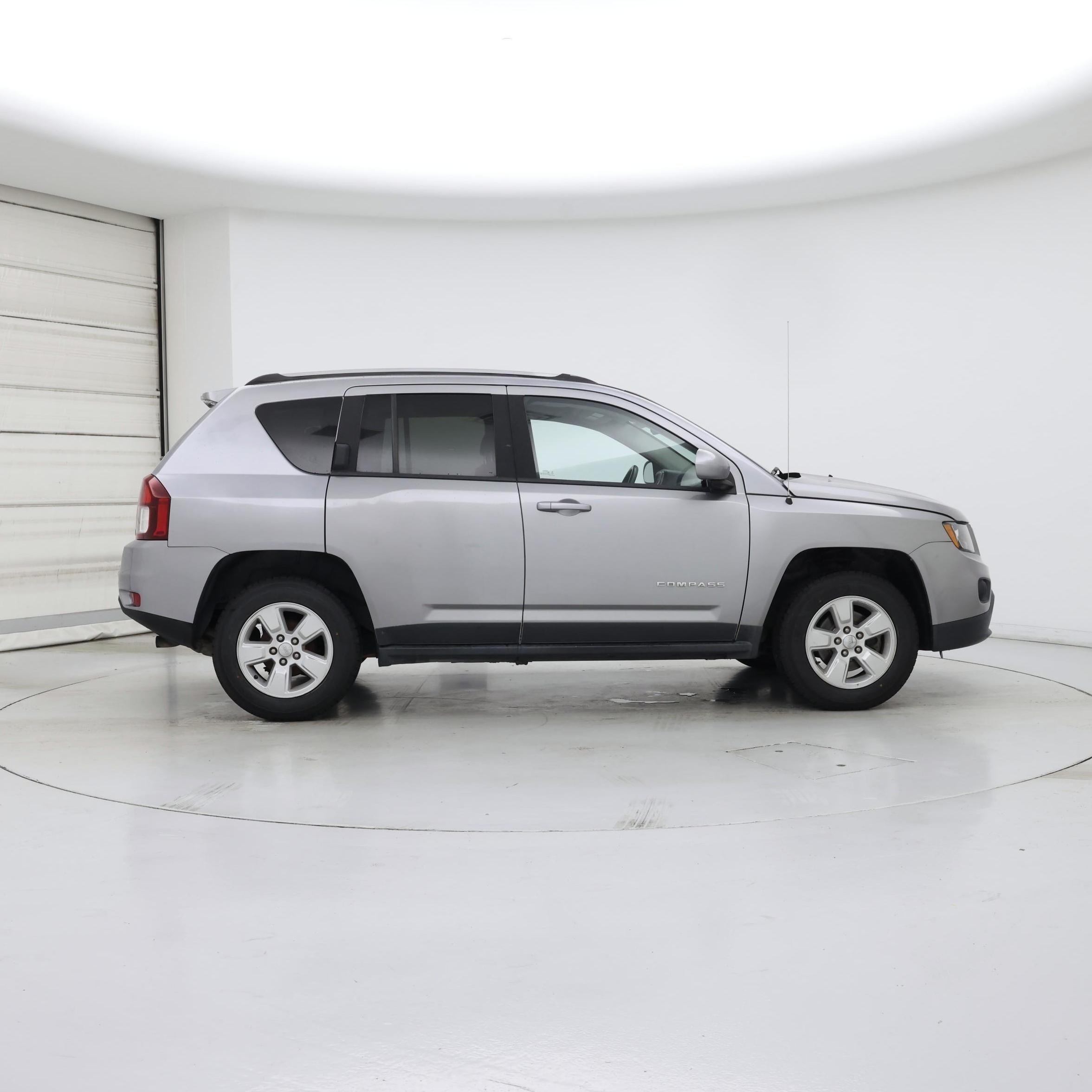 Thumbnail: 2016 Jeep Compass - 7