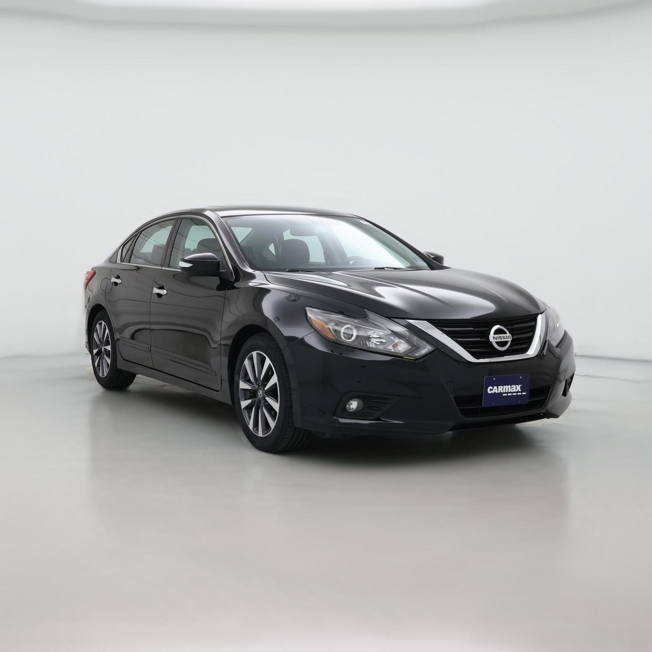 Thumbnail: 2017 Nissan Altima - 1