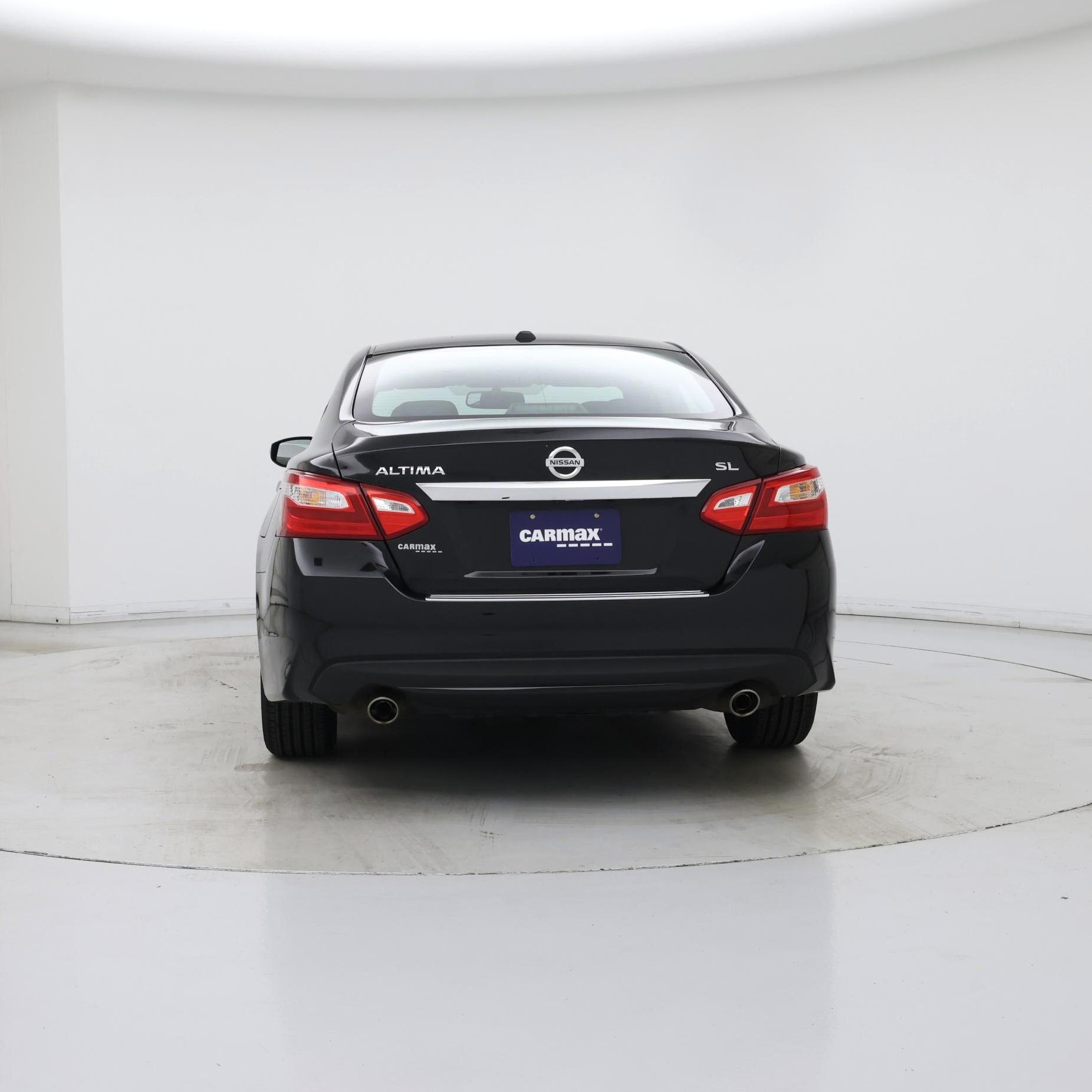 Thumbnail: 2017 Nissan Altima - 6