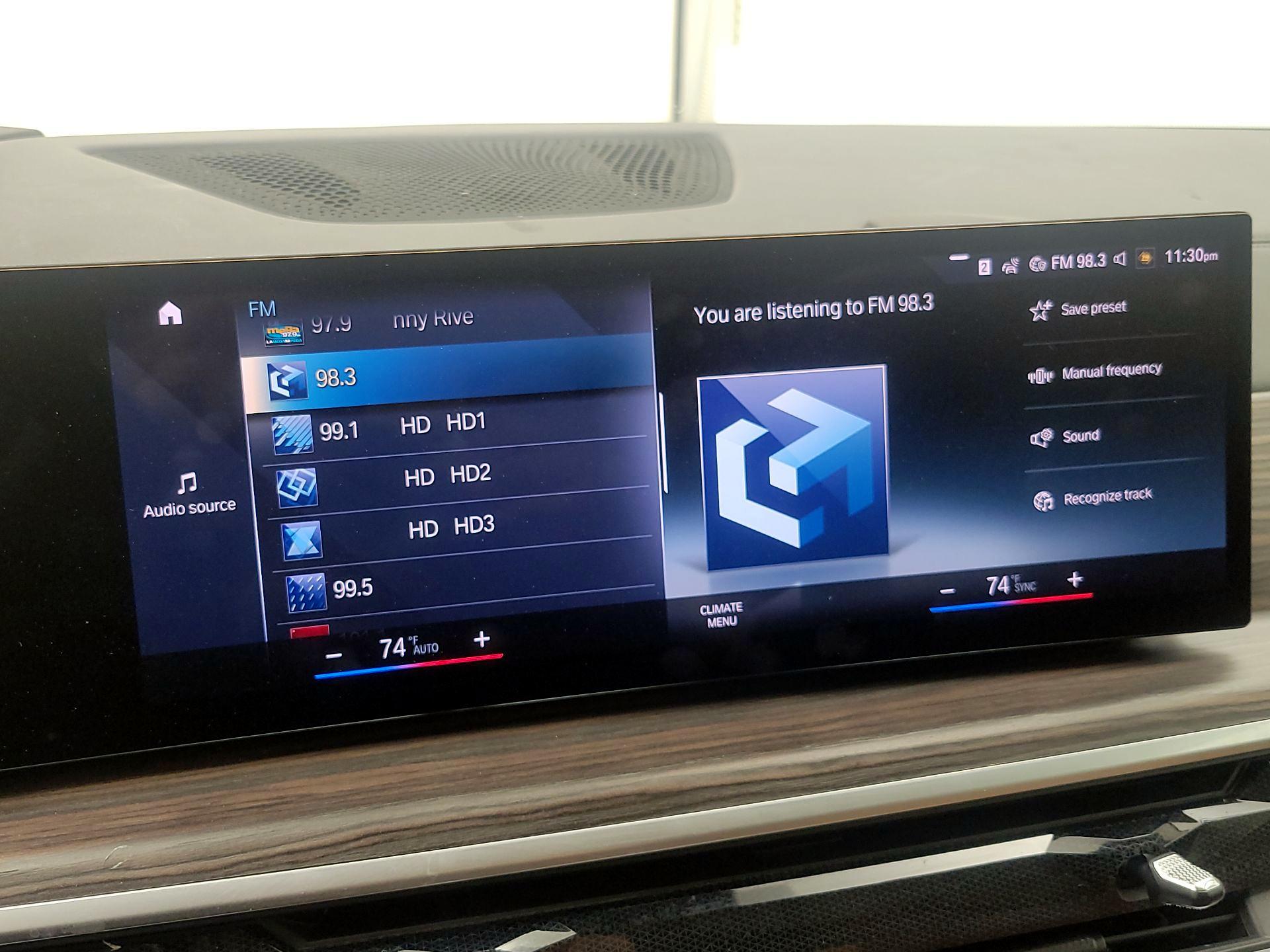 Thumbnail: 2023 BMW X7 - 16