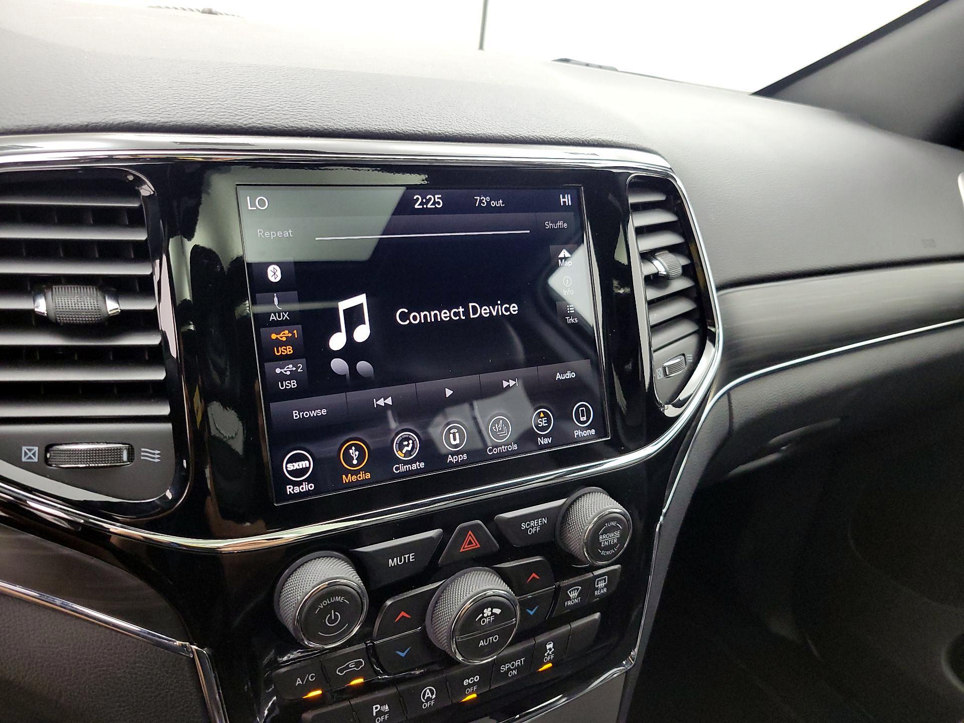 Thumbnail: 2019 Jeep Grand Cherokee - 16