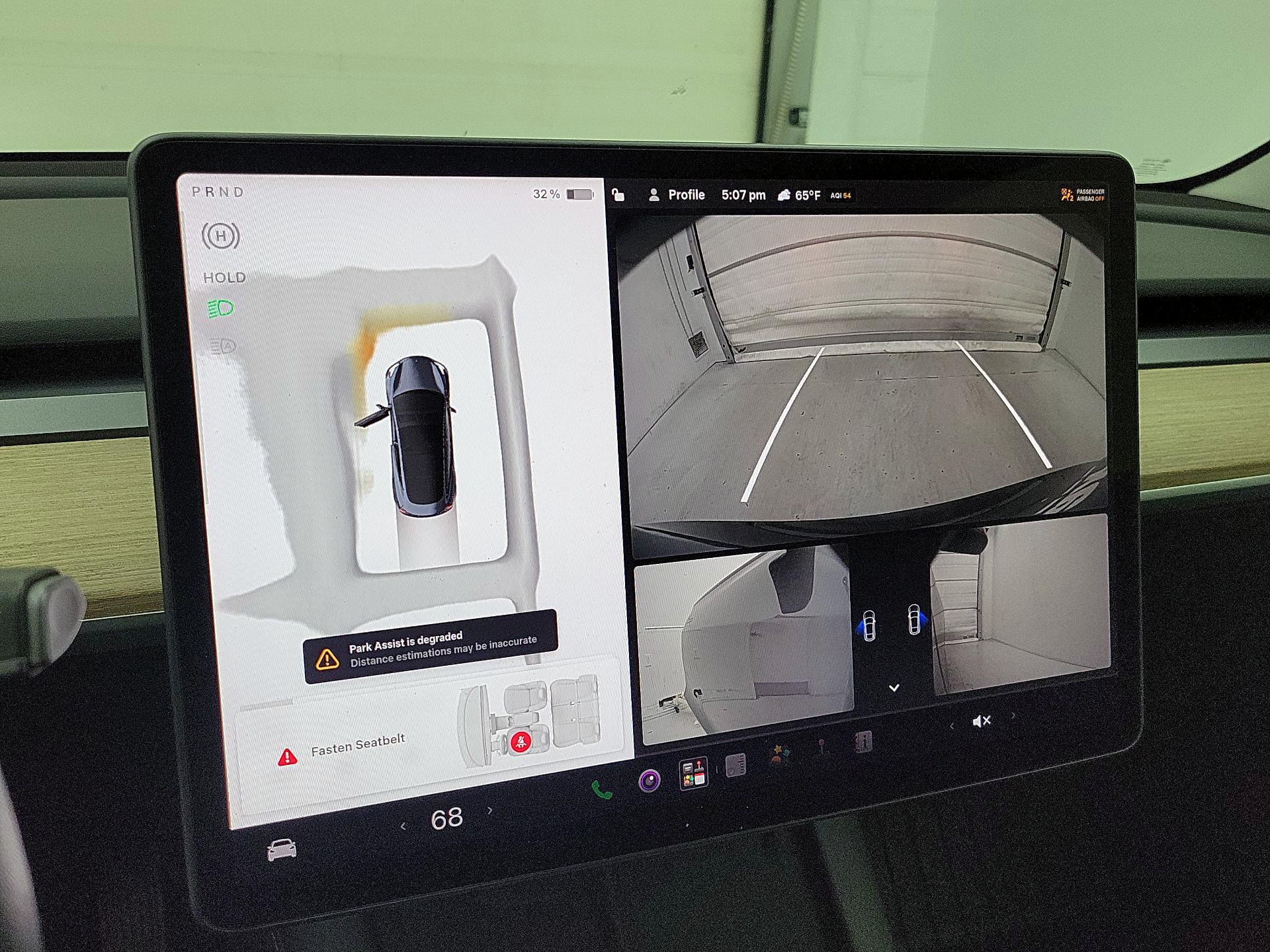 Thumbnail: 2023 Tesla Model 3 - 14