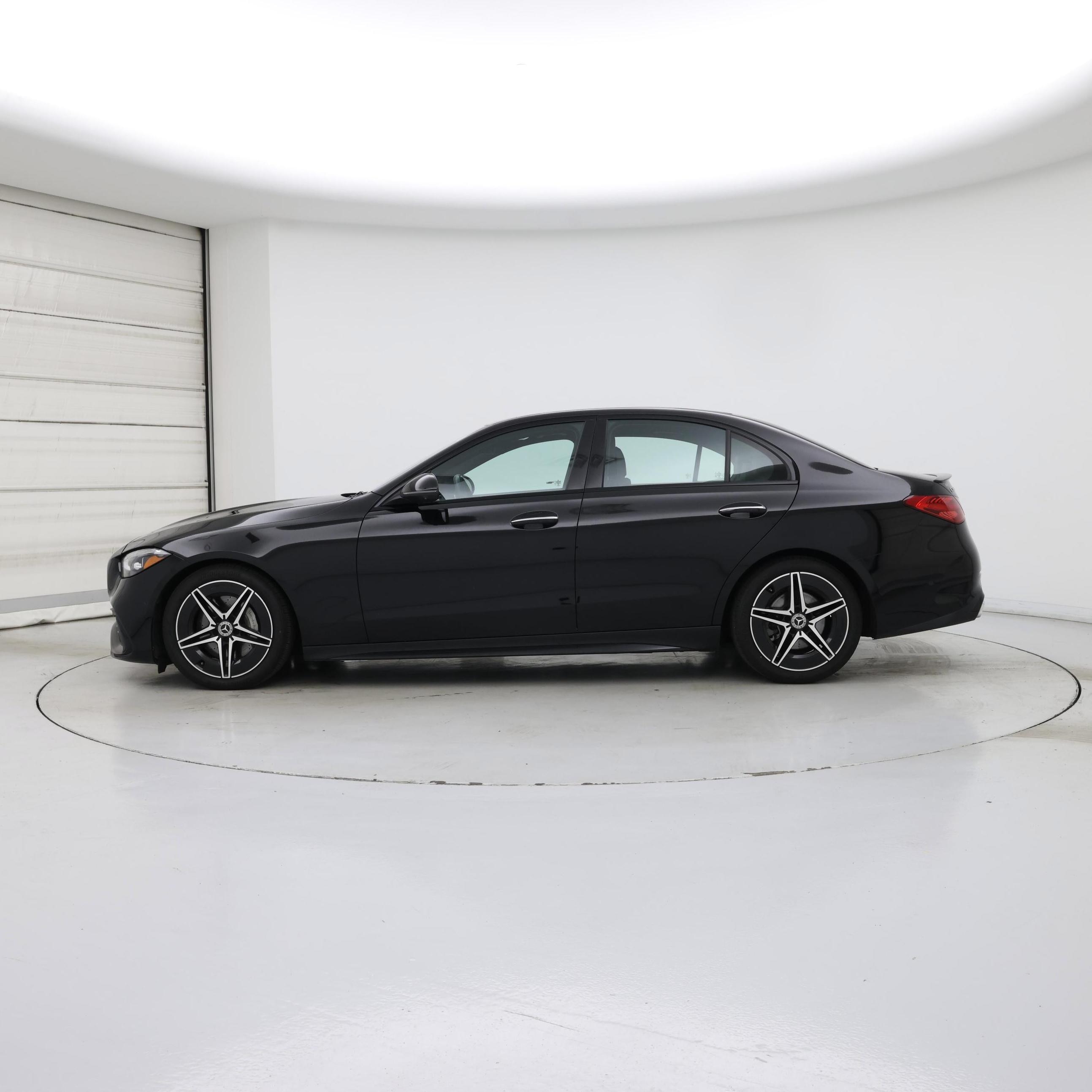 Thumbnail: 2022 Mercedes-Benz C-Class - 3