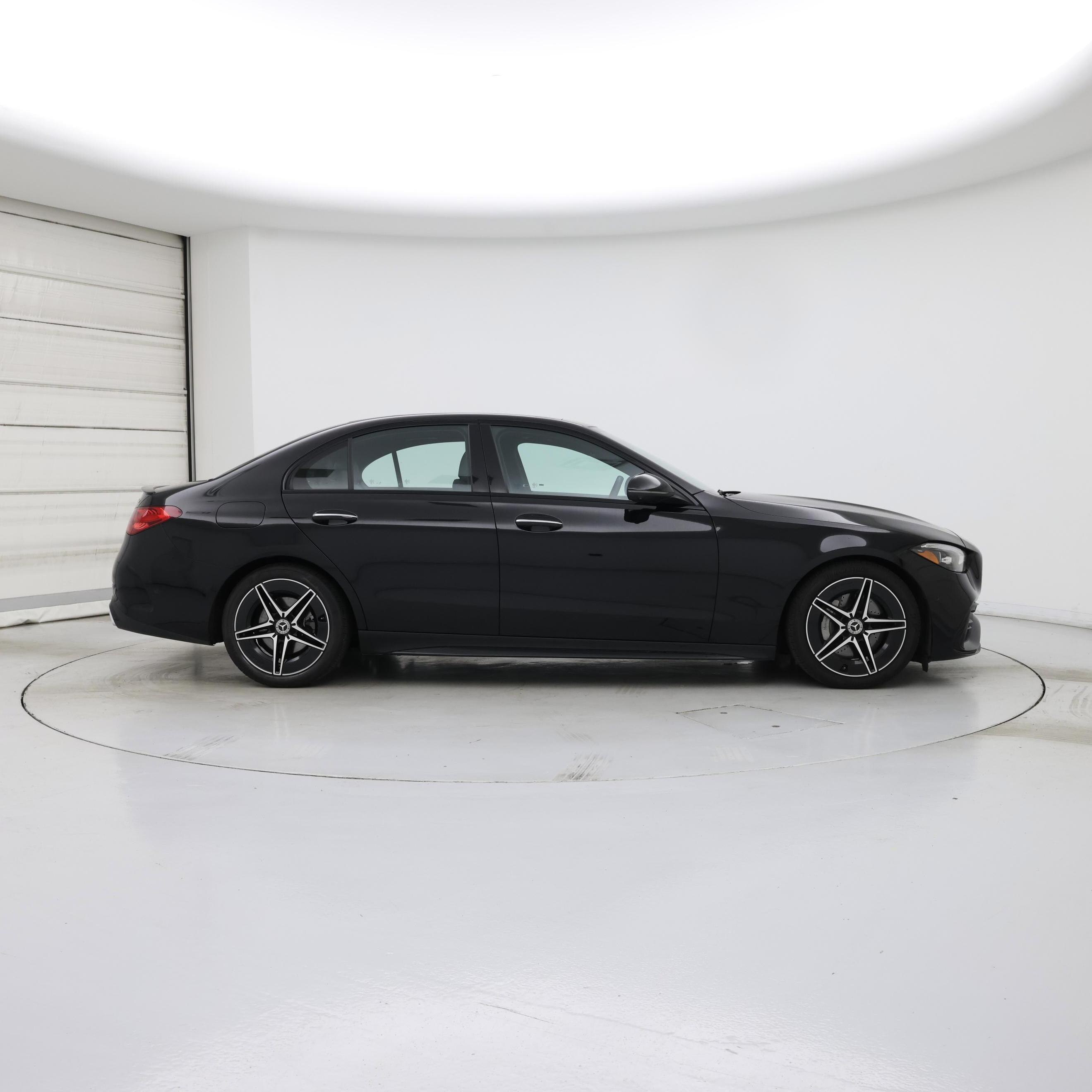 Thumbnail: 2022 Mercedes-Benz C-Class - 7