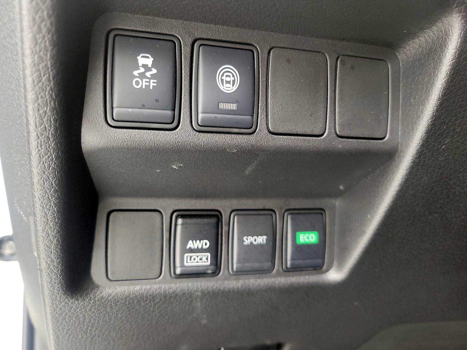 2020 Nissan Rogue Sport S - Photo 14