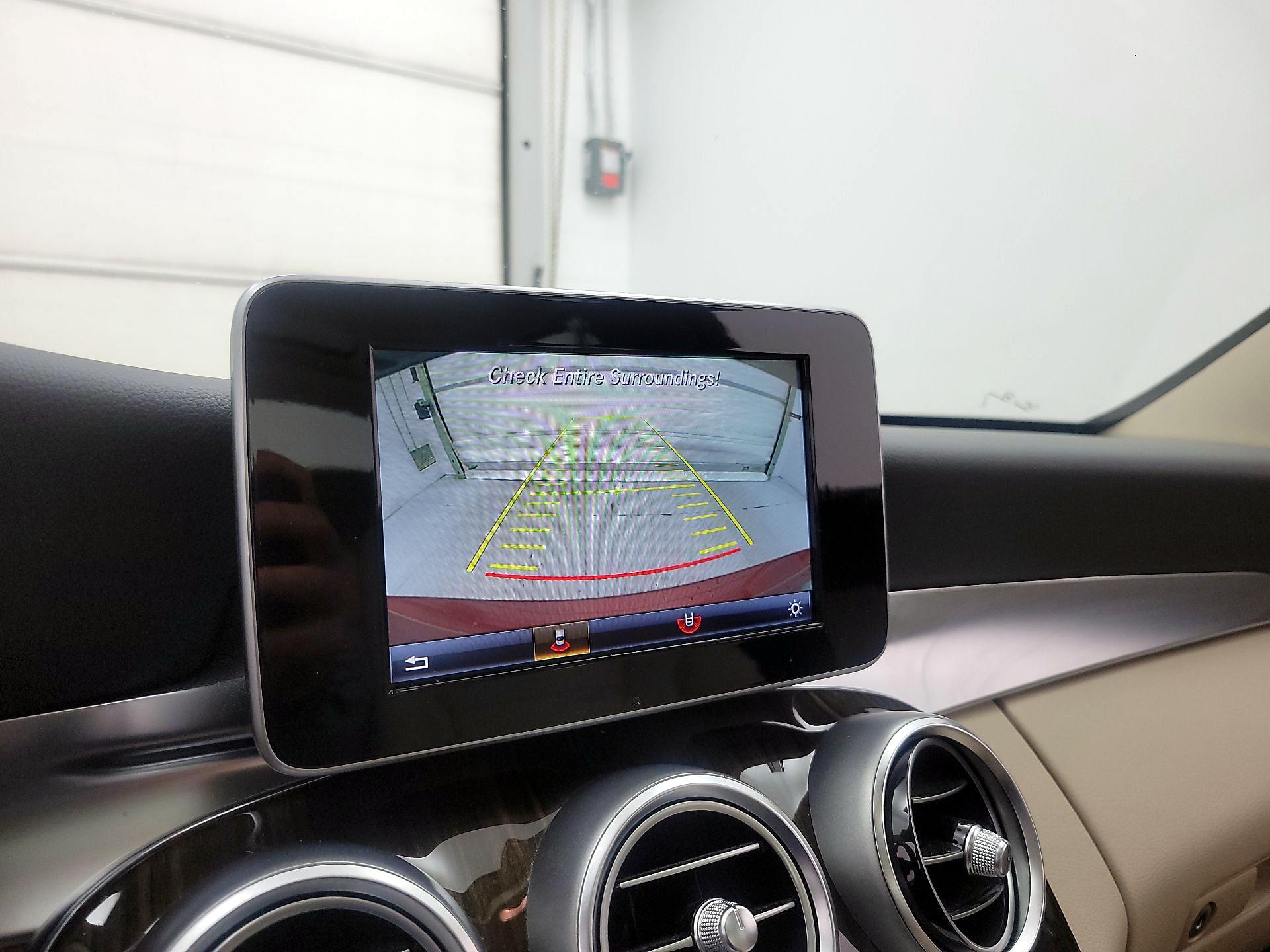 Thumbnail: 2016 Mercedes-Benz C-Class - 13