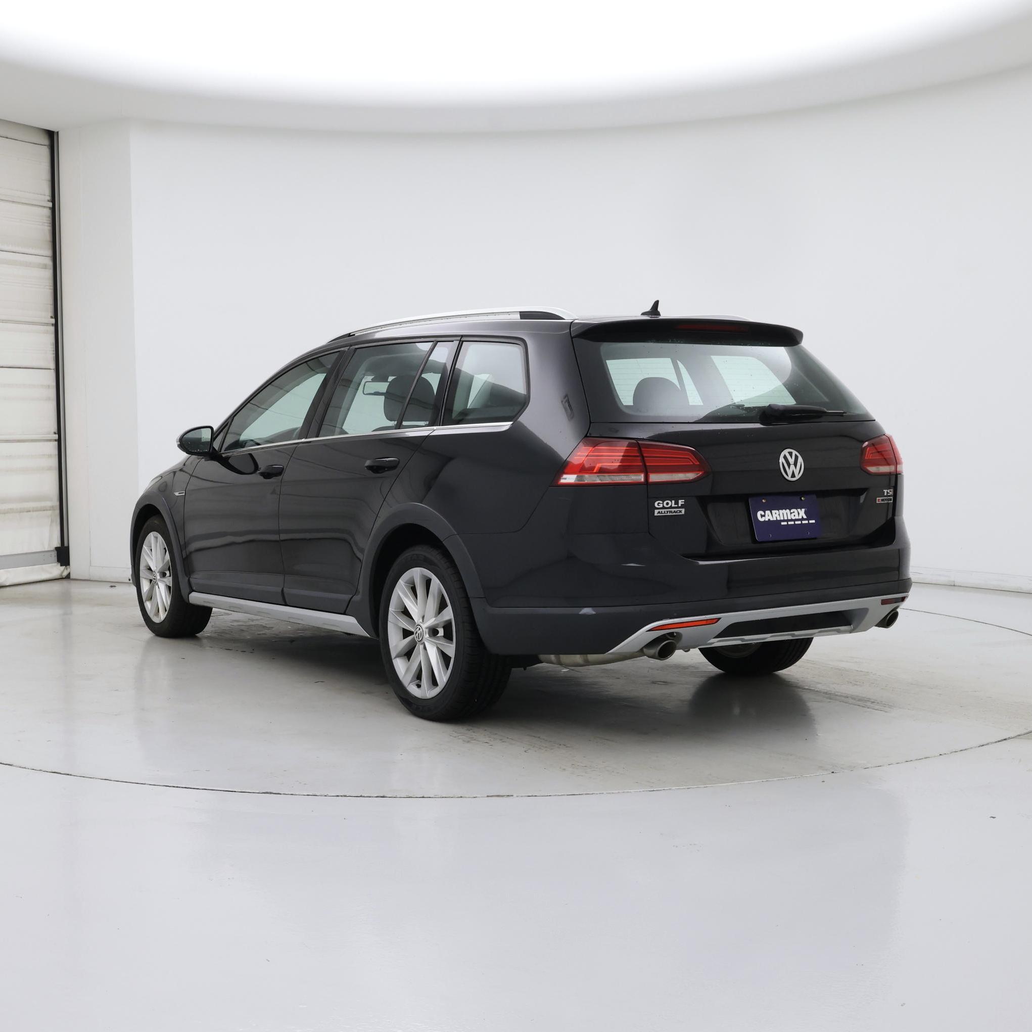 Thumbnail: 2018 Volkswagen Golf - 2