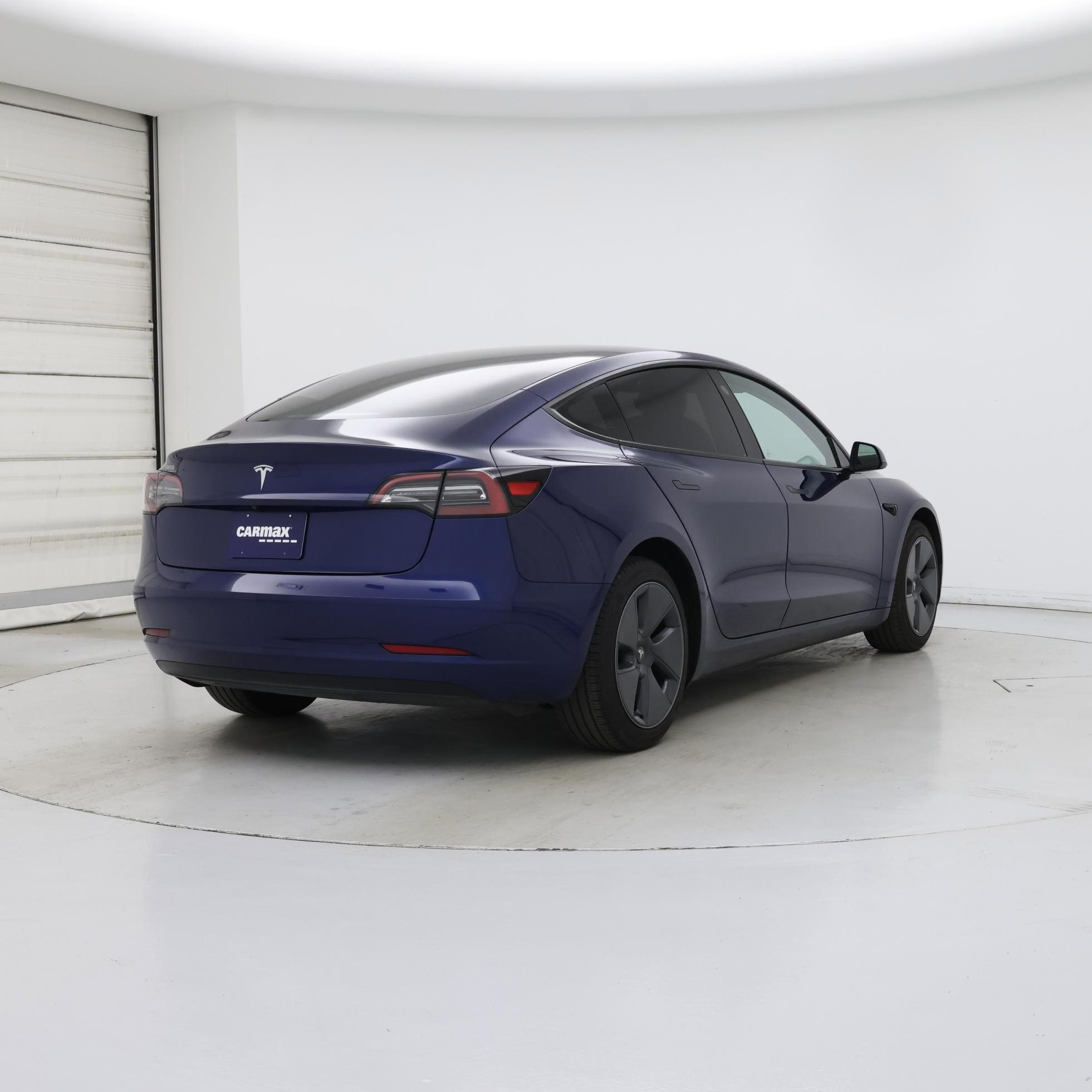 Thumbnail: 2023 Tesla Model 3 - 8
