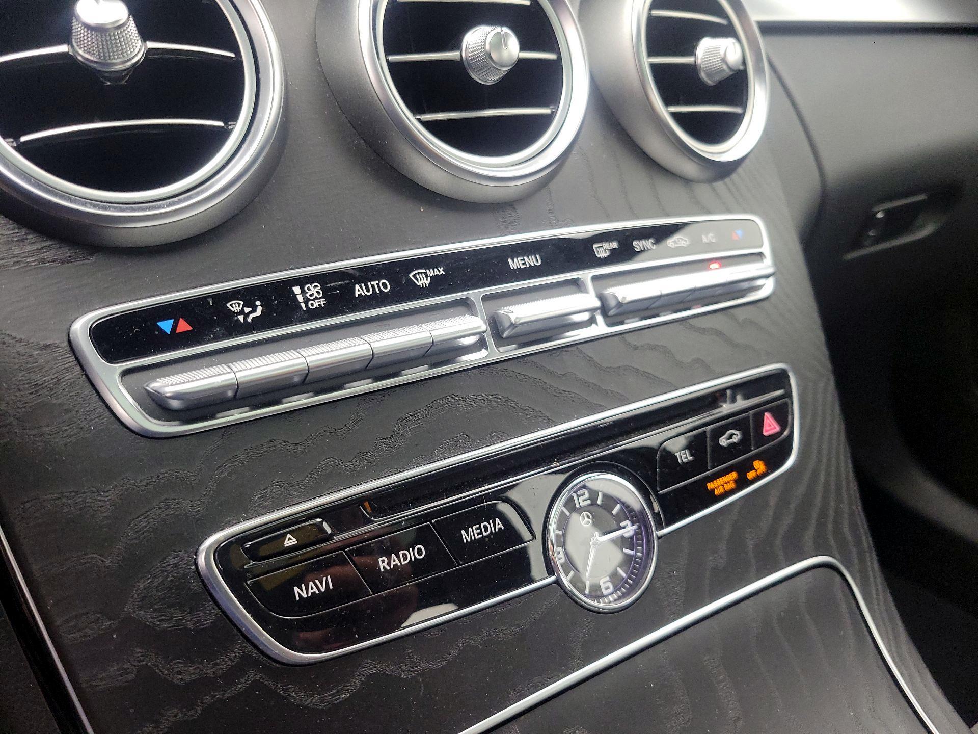 Thumbnail: 2015 Mercedes-Benz C-Class - 15
