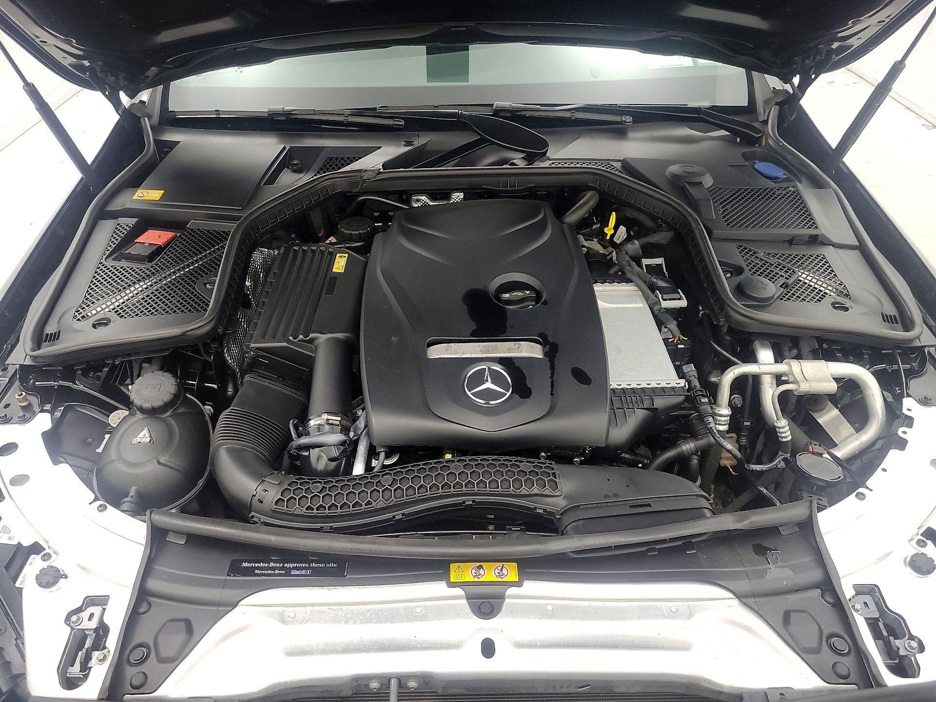 Thumbnail: 2015 Mercedes-Benz C-Class - 20