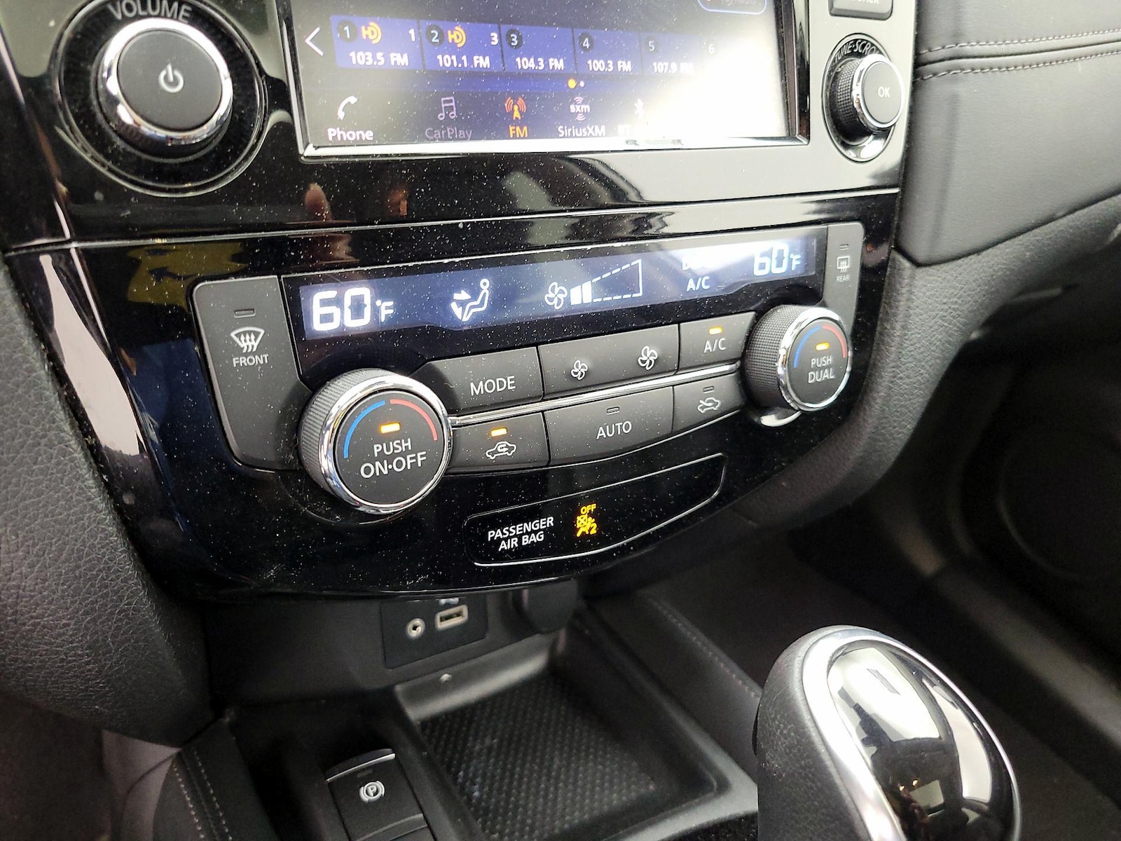 2019 Nissan Rogue SL - Photo 18