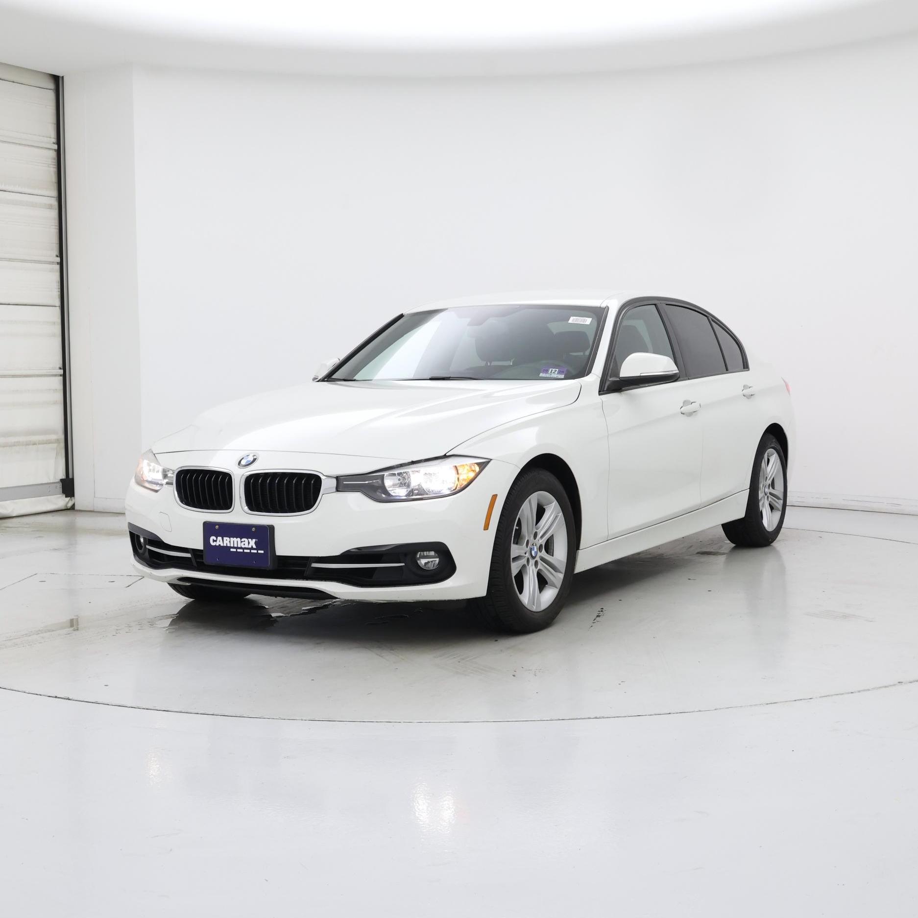 Thumbnail: 2016 BMW 3 Series - 4
