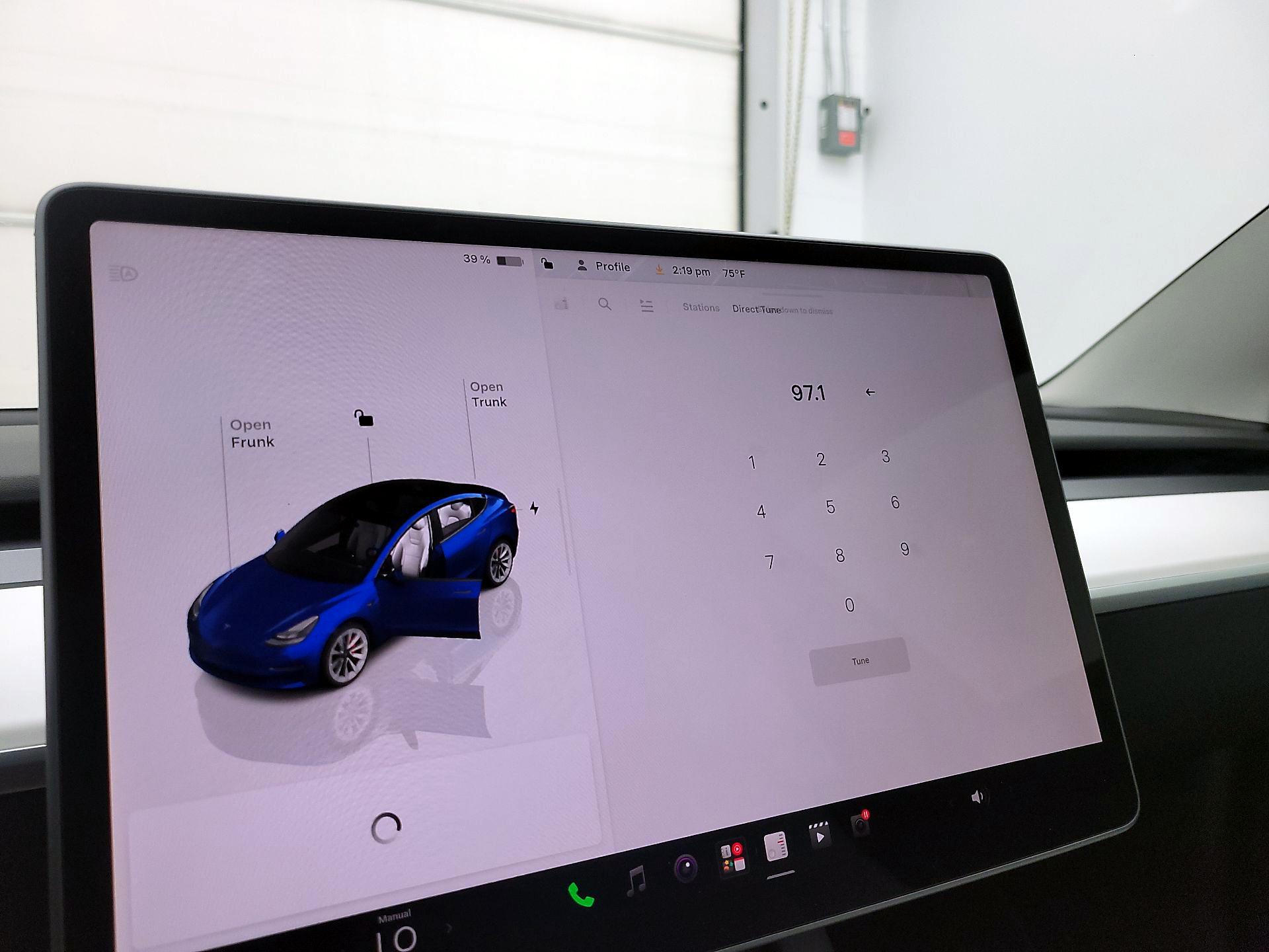 Thumbnail: 2023 Tesla Model 3 - 13