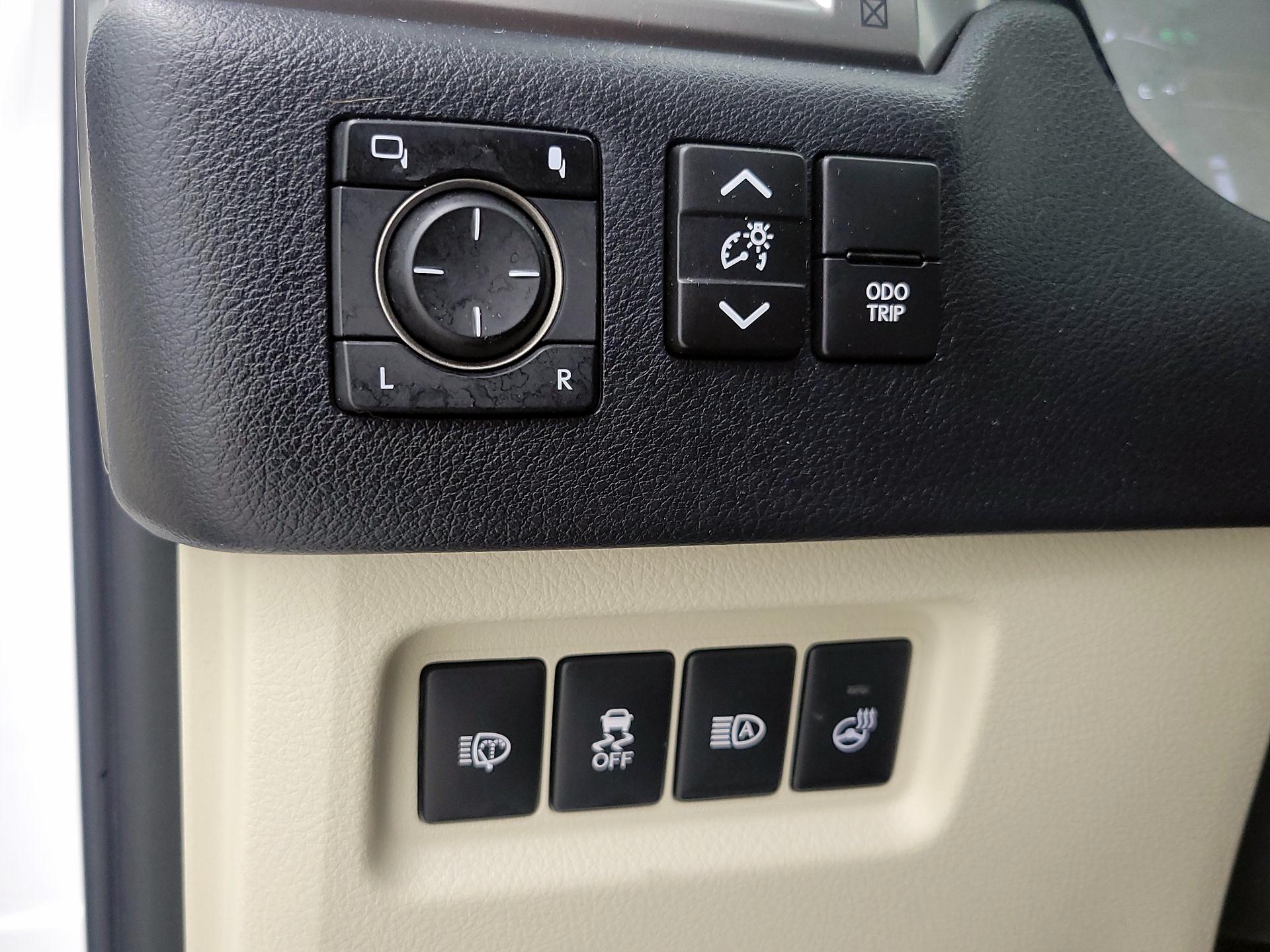 Thumbnail: 2022 Lexus GX - 13